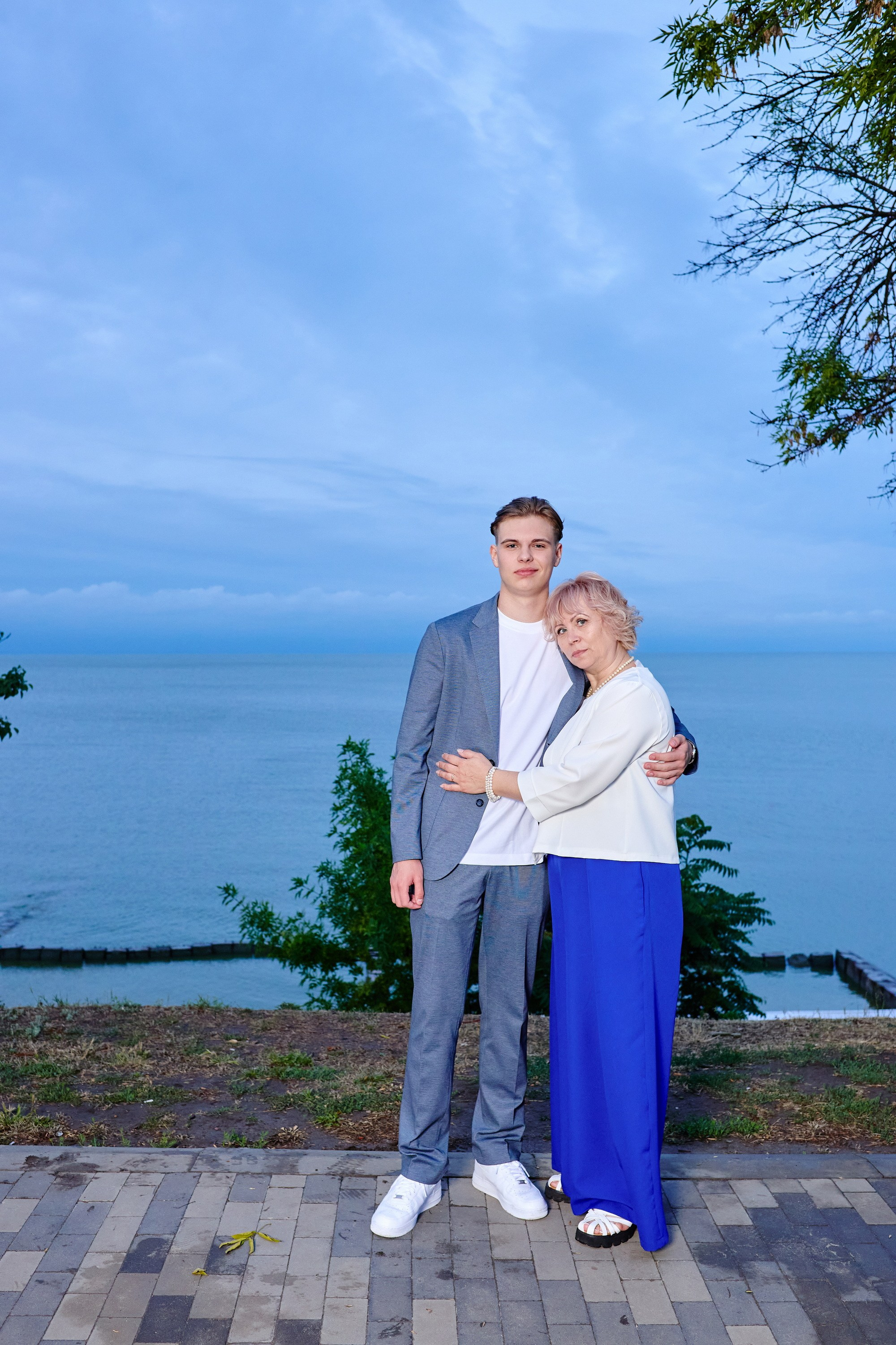 Выпускной 35 Сош. Фотограф Выпускные альбомы Таганрог Сергей Коробченко