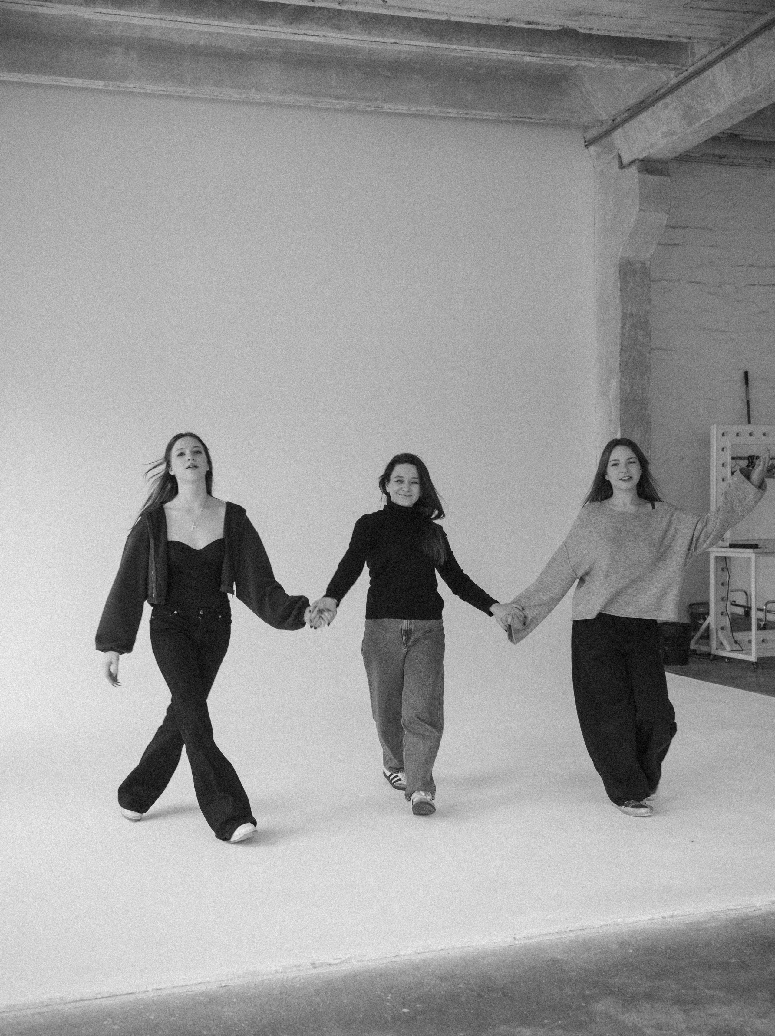 АНЯ и ДЕВОЧКИ. Я фотограф из Москвы к Вашим услугам