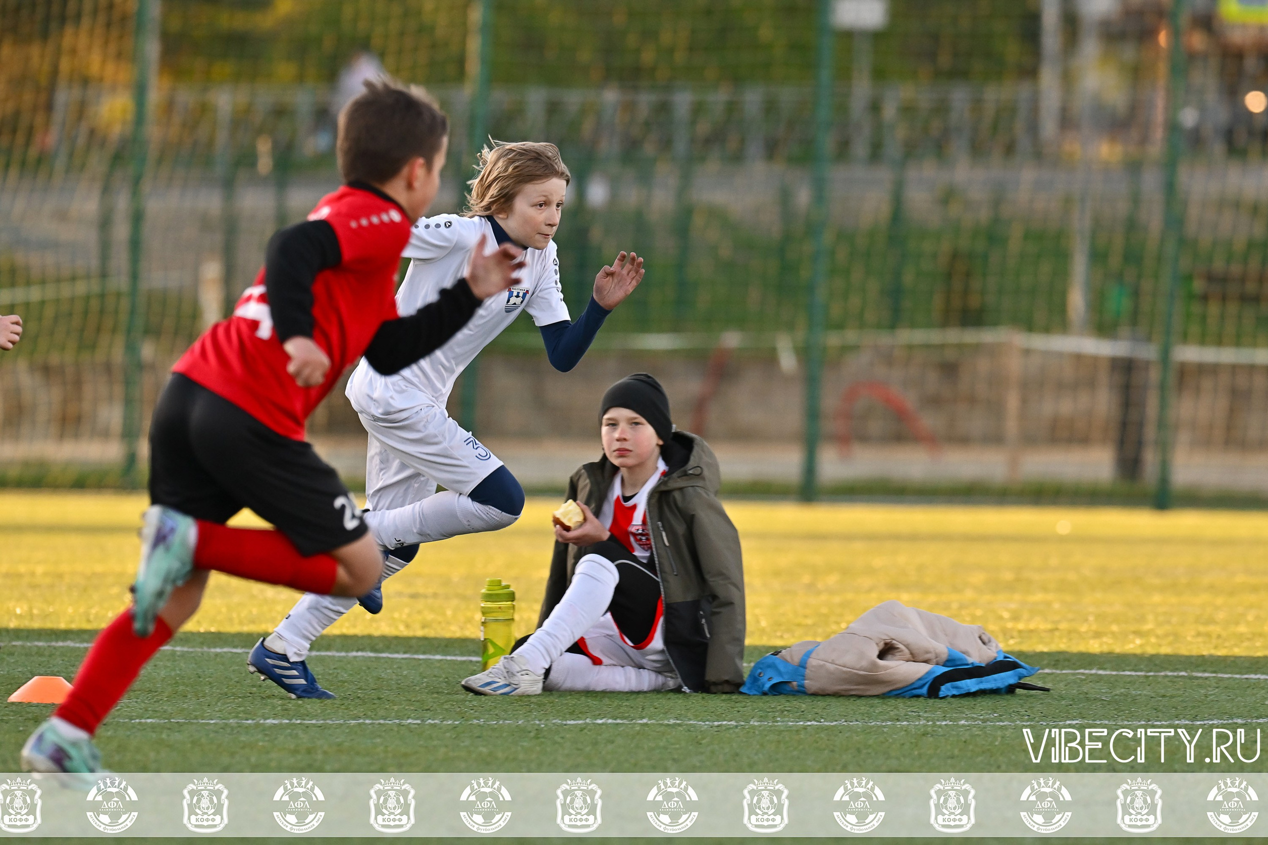 XIV ВСЕРОССИЙСКИЙ ФУТБОЛЬНЫЙ ФЕСТИВАЛЬ «ЗАГРУЗИ СЕБЯ ФУТБОЛОМ!». VIBECITY.RU Вайб Сити Ру Фоторепортажи Фотоотчеты Калининград