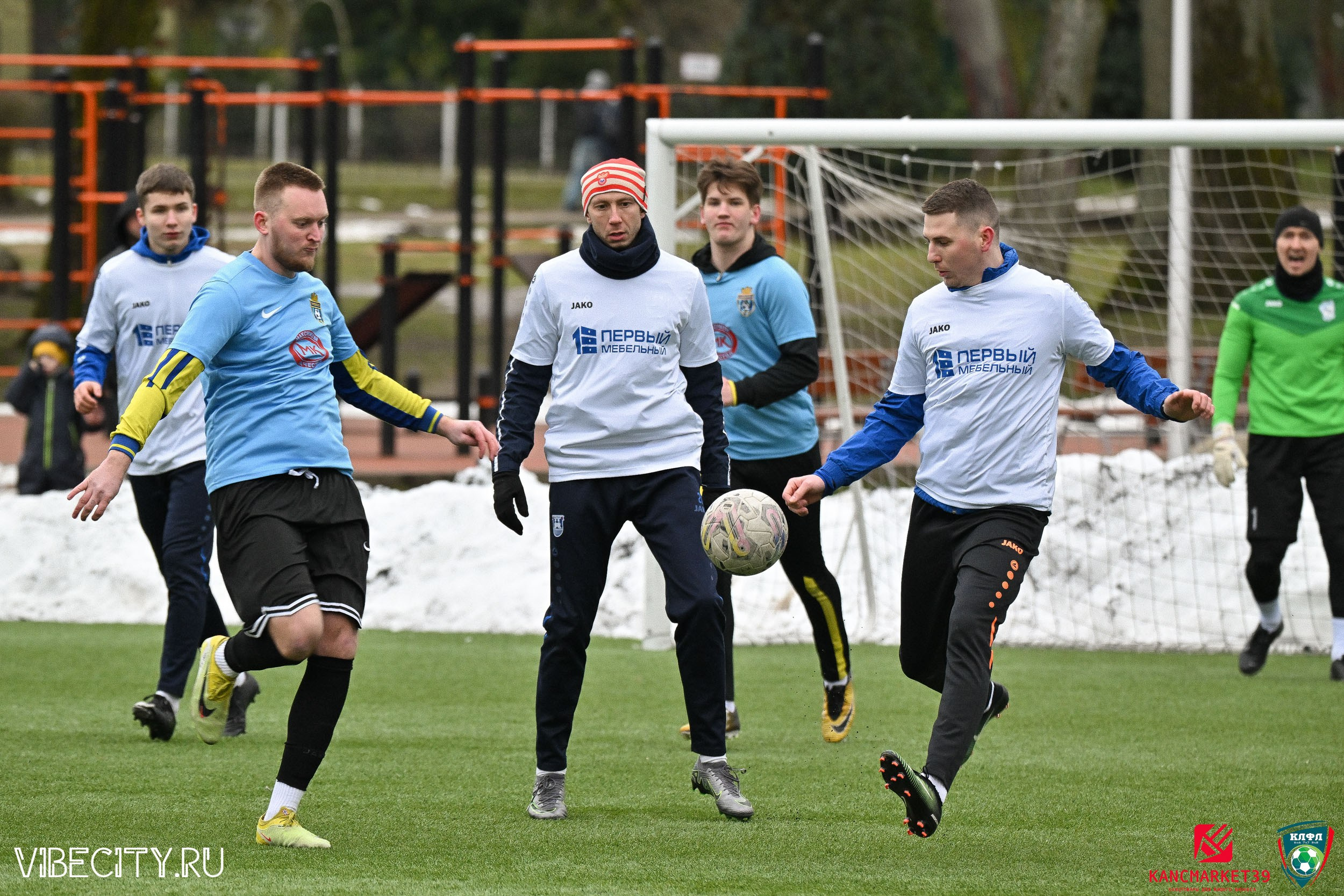 XX ЧЕМПИОНАТ КАЛИНИНГРАДСКОЙ ЛФЛ КАНЦМАРКЕТ39 сезона 2024–2025 гг. VIBECITY.RU Вайб Сити Ру Фоторепортажи Фотоотчеты Калининград