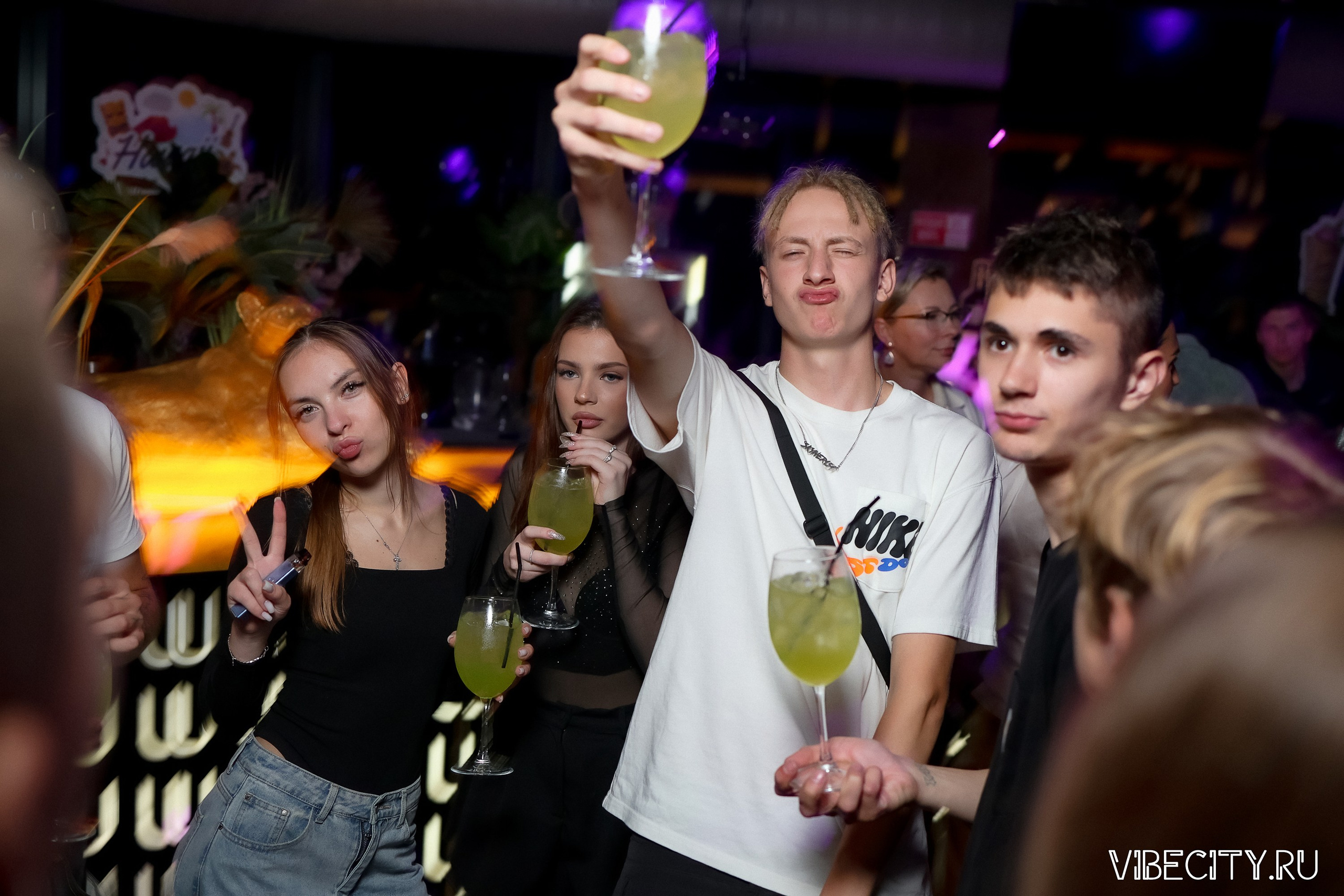 DOUBLE U. VIBECITY.RU Вайб Сити Ру Фоторепортажи Фотоотчеты Калининград