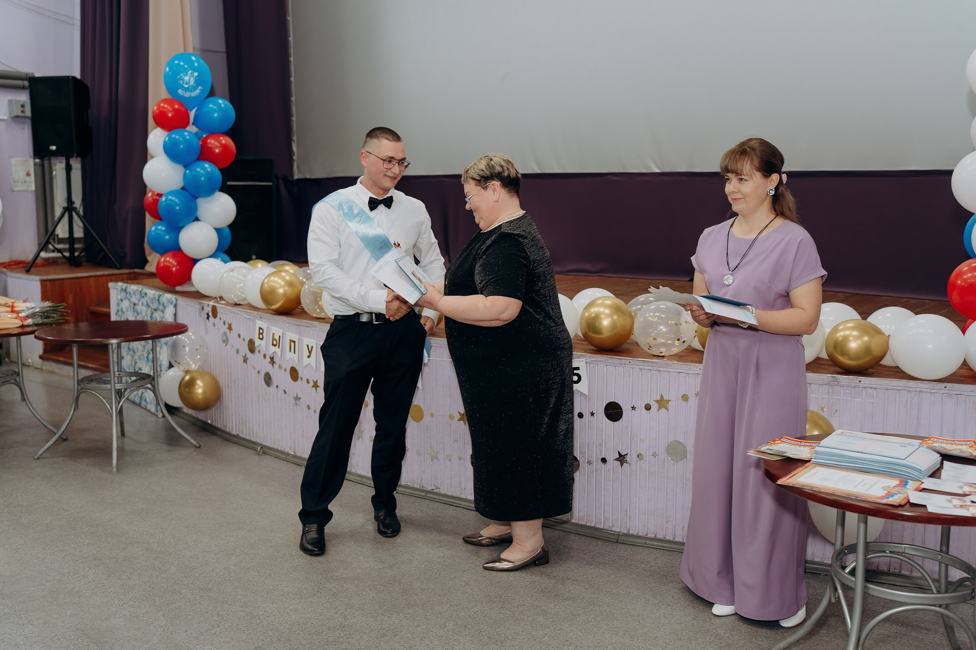 Фотосъемка школьного выпускного для 11 класса. Свадебный и репортажный фотограф в Ярославле Евгений Сальников