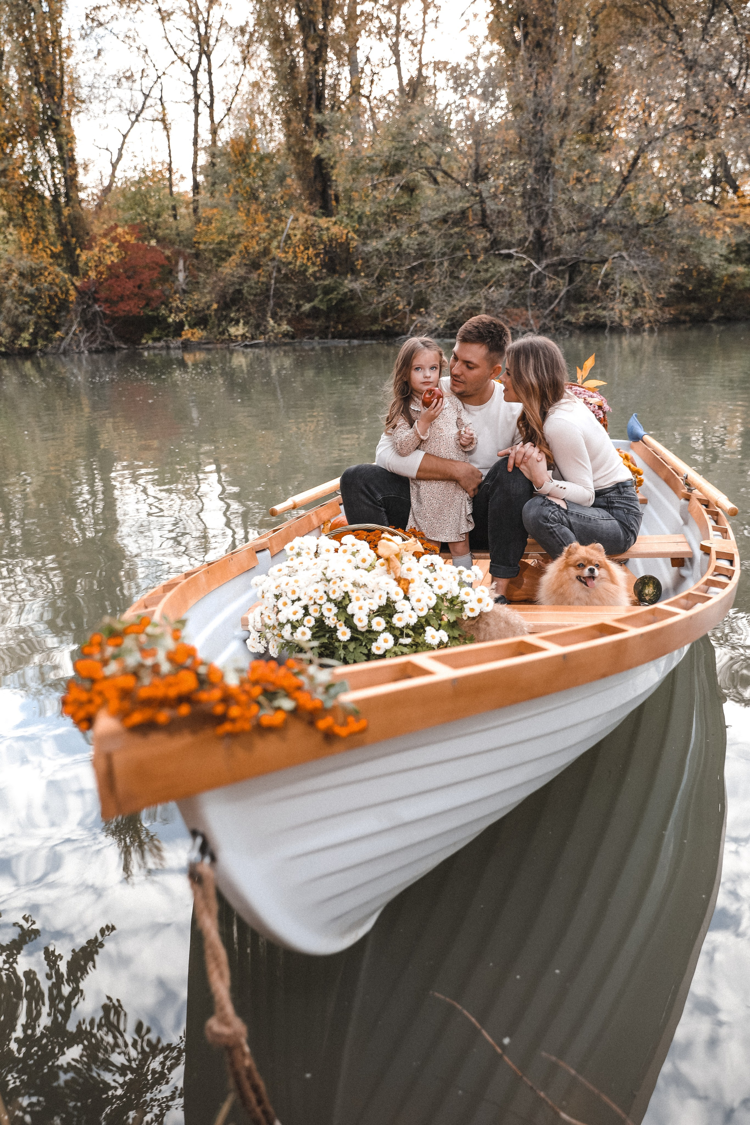 ПРОЕКТ «ЦВЕТОЧНАЯ ЛОДКА». Photographer Viktoriya Markushina «My world throug»