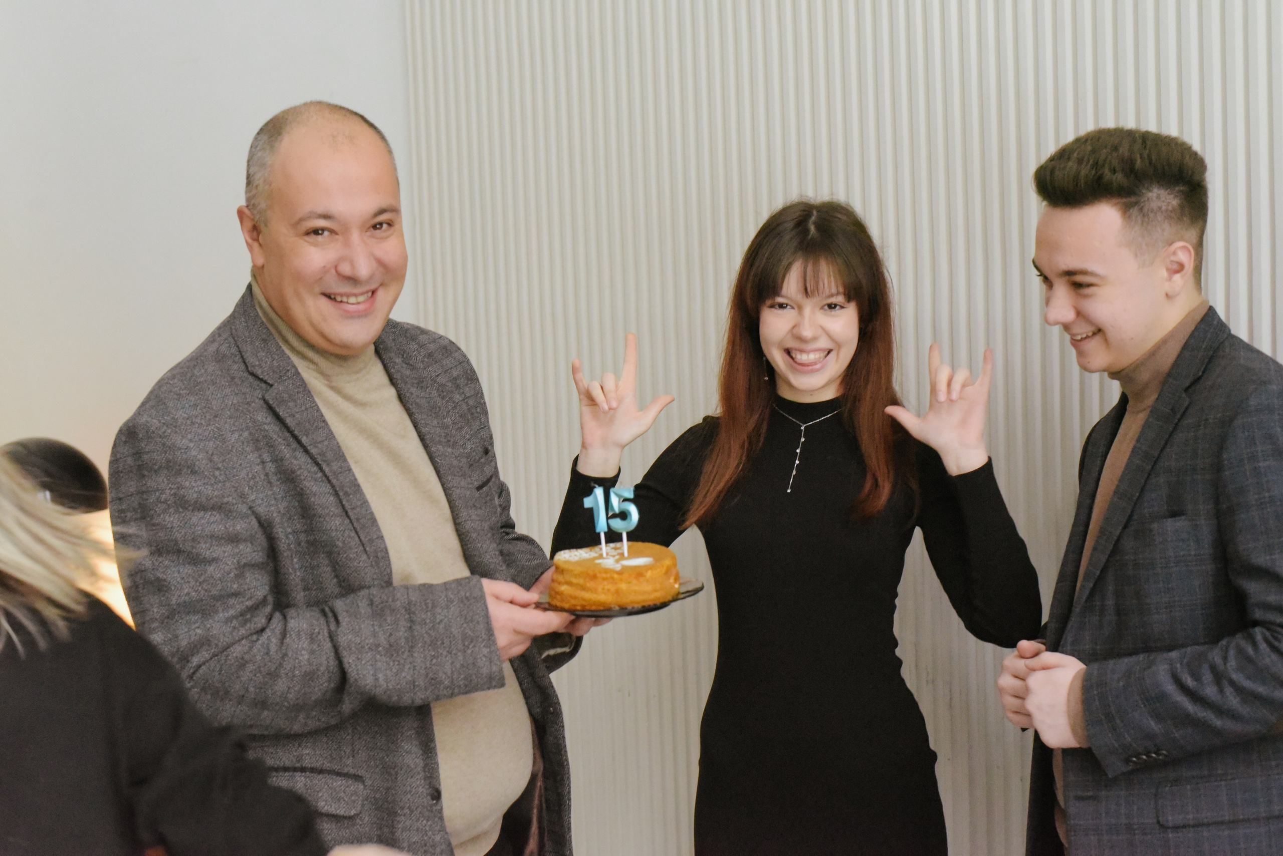 Молодые родители и взрослые дети. Фотограф Лола Волна, город Москва