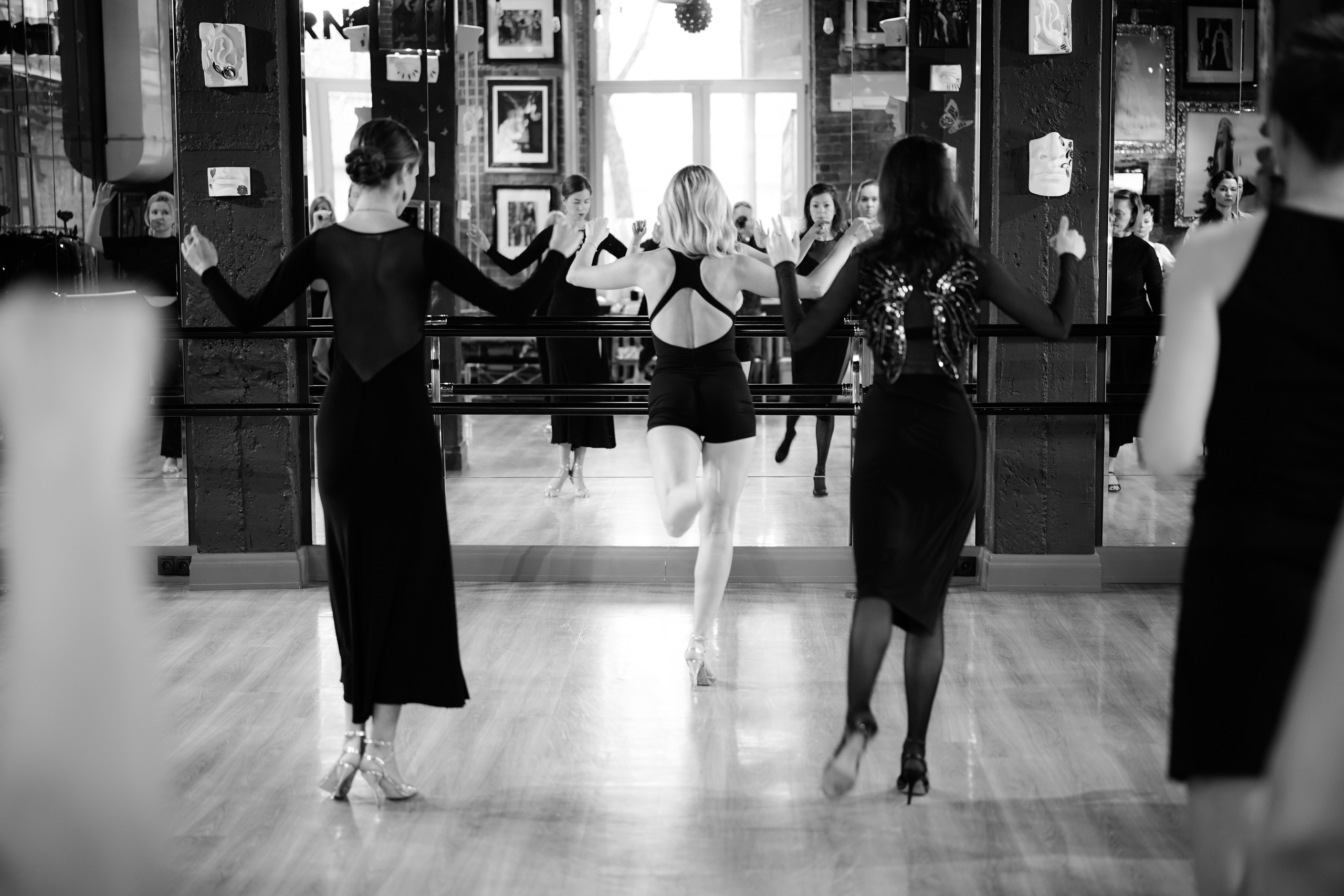 Адорнос. ZAGLADIN Bureau