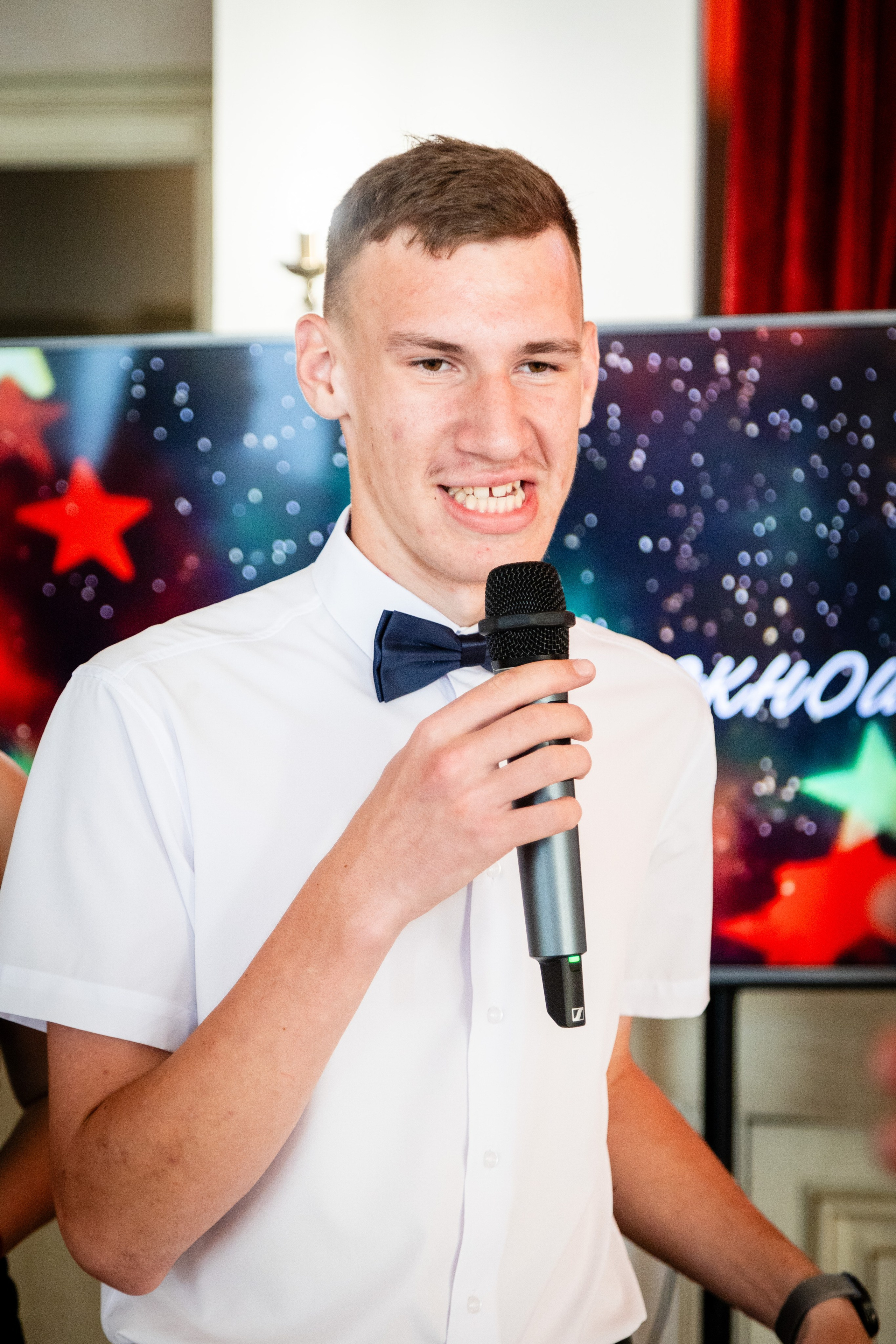 Школьный выпускной. Детский фотограф видеограф в Хабаровске Михаил Орлов