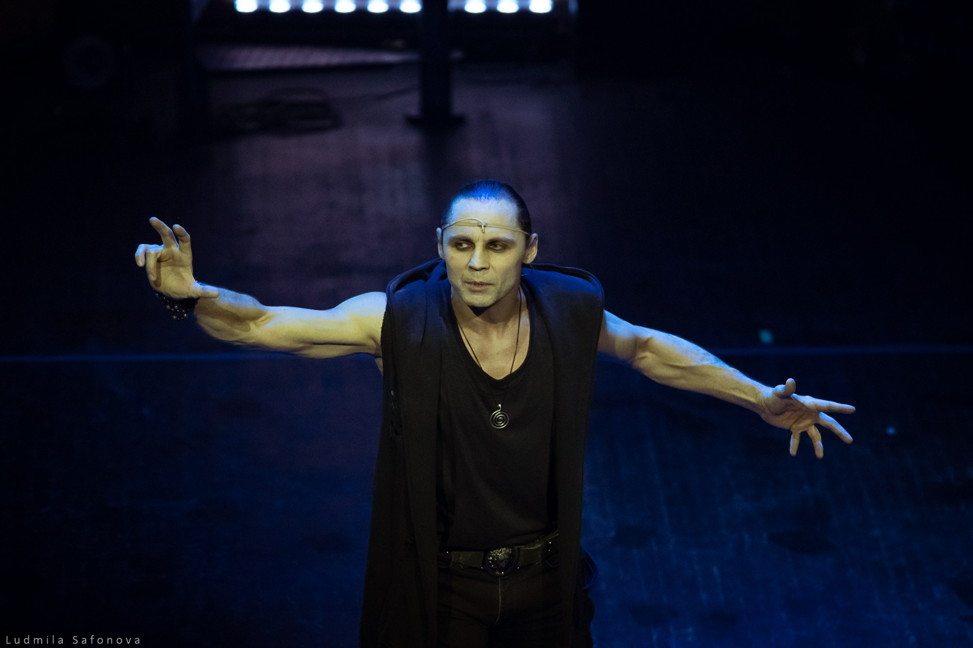 Скорпи-он. Дмитрий Бозин. Театр Виктюка. Lucytheatre