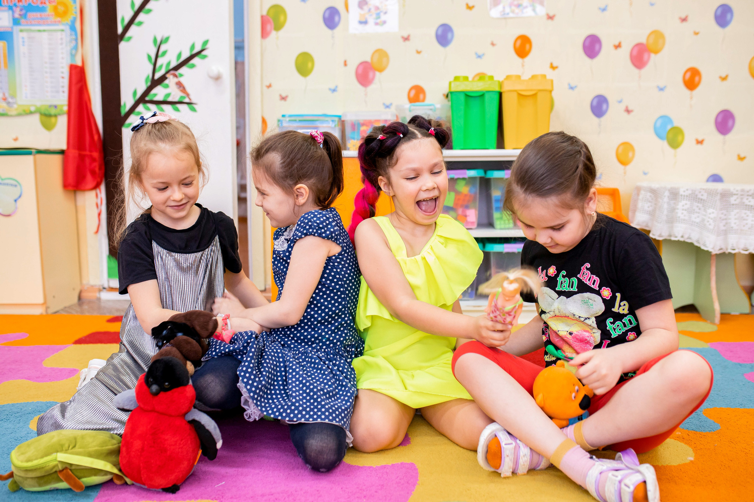 Выпускница Милена с группой. Семейный и детский фотограф город Тында Дарья