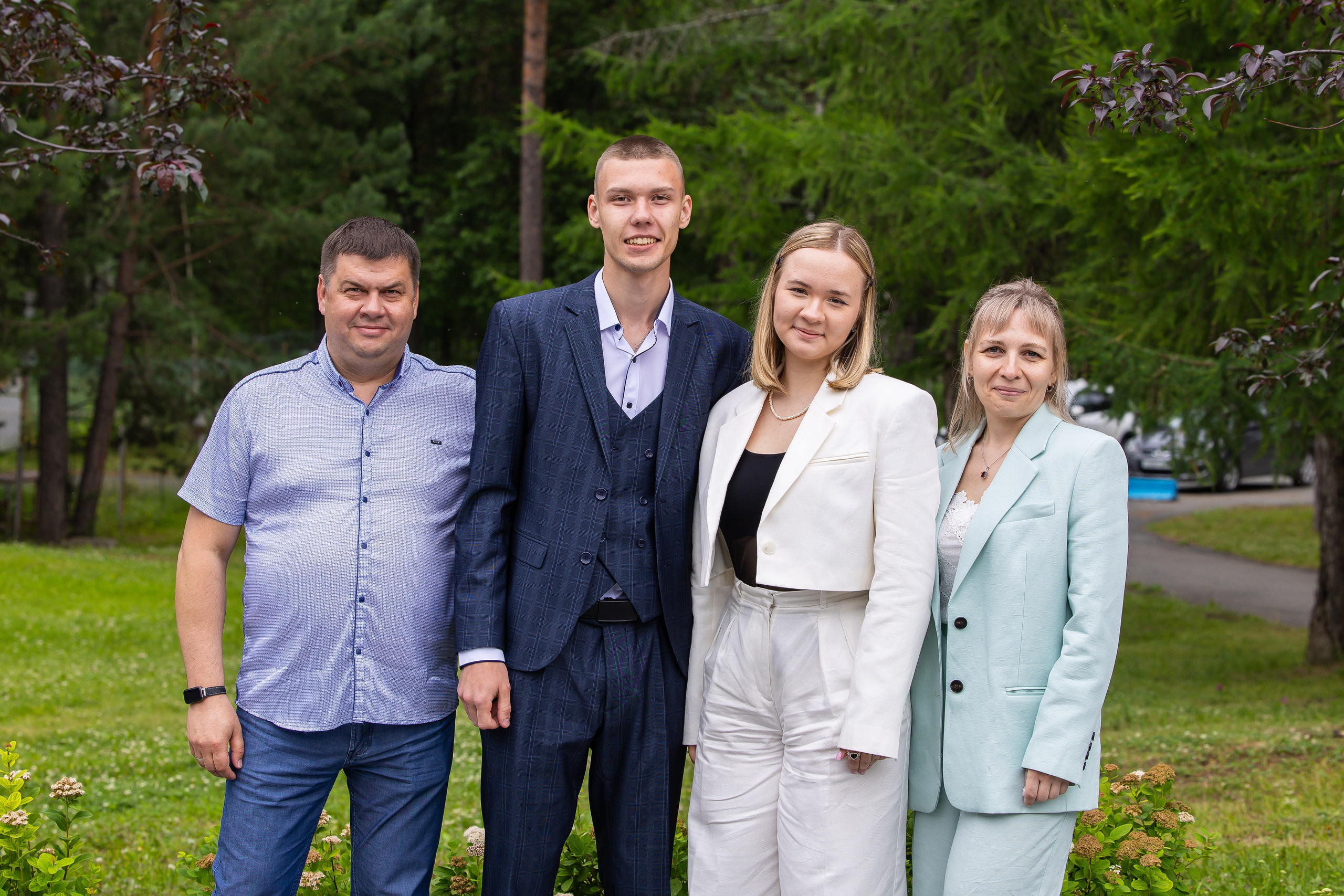 Фото и видео на выпускной в школе и детском саду. Свадебный, семейный видеограф и фотограф в Екатеринбурге Николай Рыков