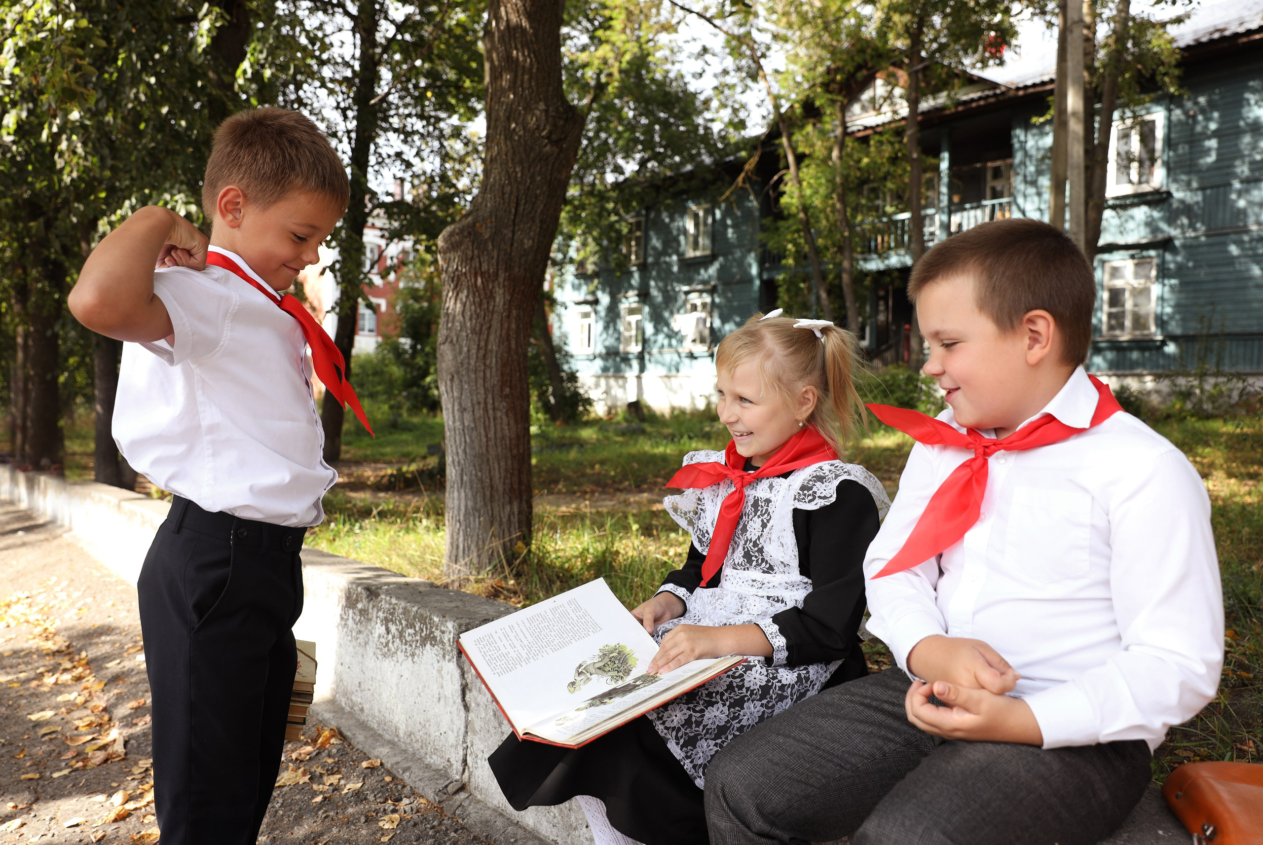 Пионерский галстук и счастье в глазах. Семейный и детский фотограф г. Москва Супрунова Кристина