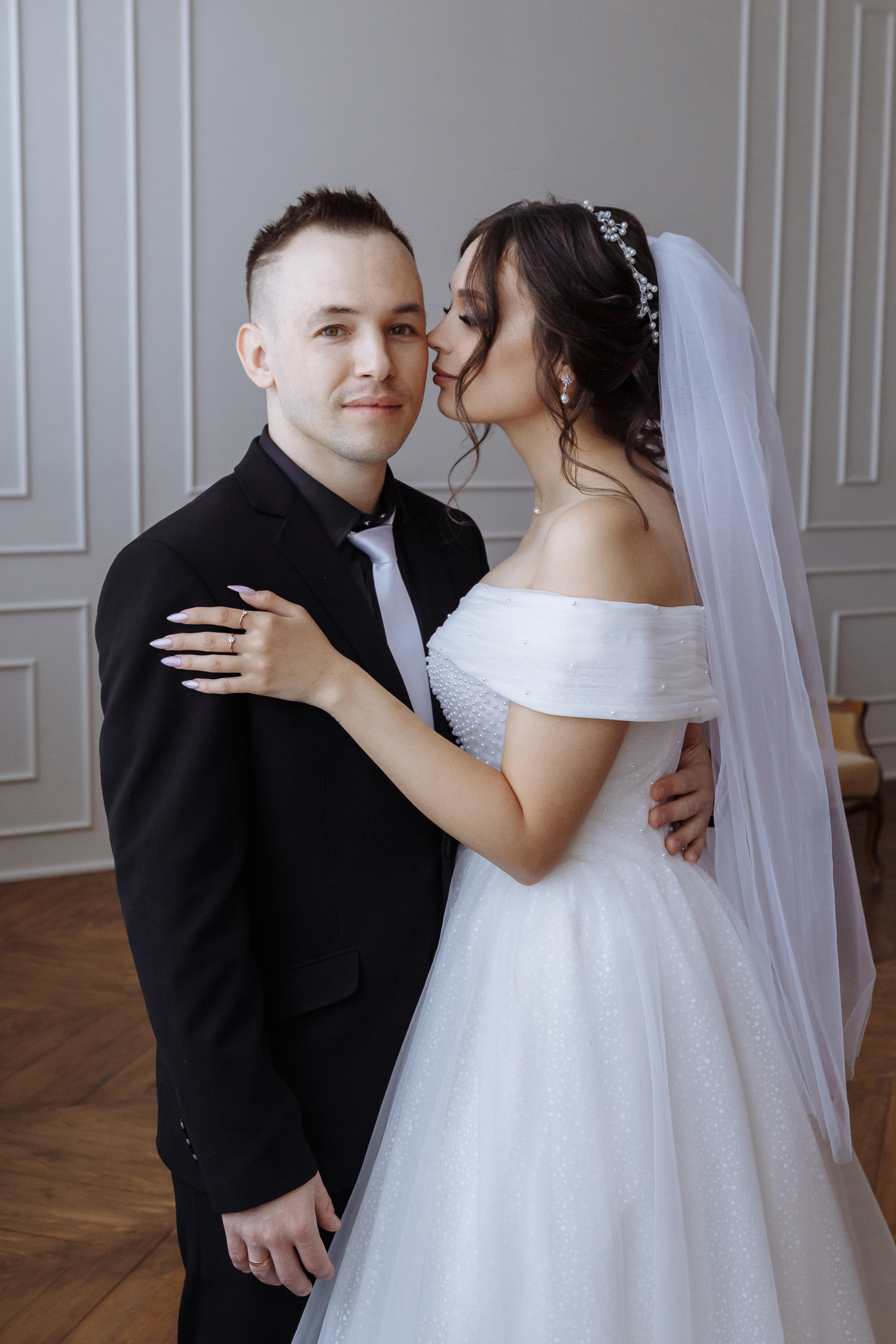 Павел, Мария — фотографии в студии и парке. Событийный фотограф Максим Бескоровайновнов