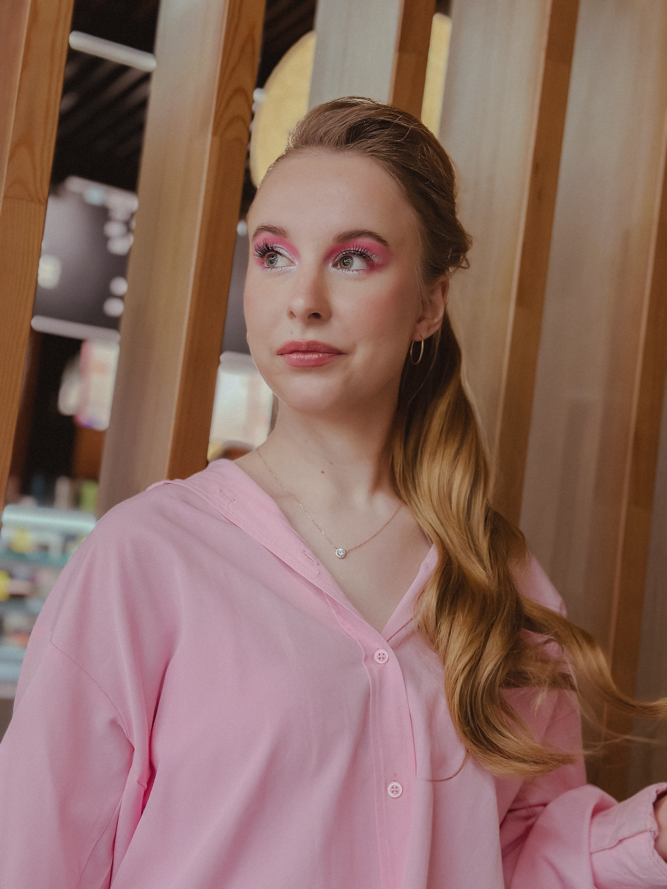 Фотосессия Юлии в ТРЦ Гудвин. Твой фотограф и видеограф в Тюмени — Сергей Бизин