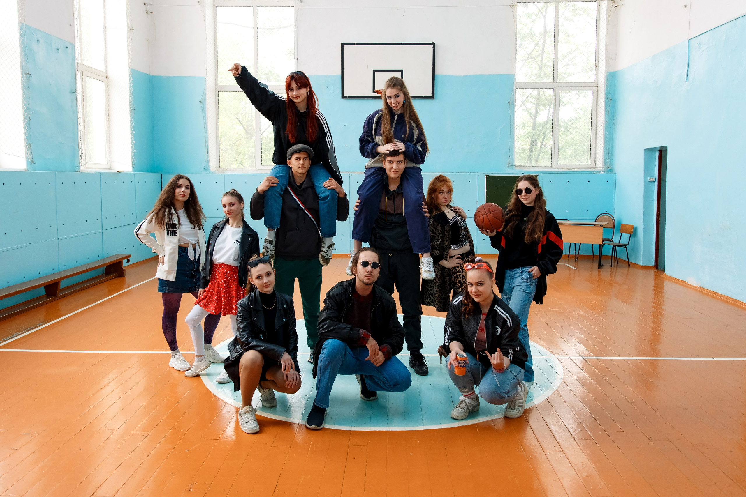 11 класс день не послушания в школе. Фотограф Любовь Корниенко, Примоский край