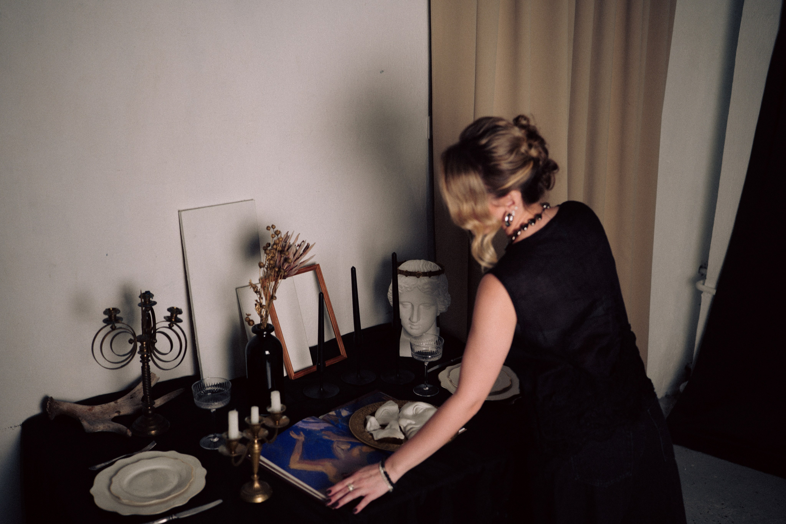 НОВОГОДНЯЯ ФОТОСЕСИИЯ В СТУДИИ ДЛЯ ДЕВУШКИ И ПРОГУЛКА ПО ЧЕРНЫШЕВСКОЙ. Профессиональный фотограф, Санкт-Петербург — Виктория Богомолова