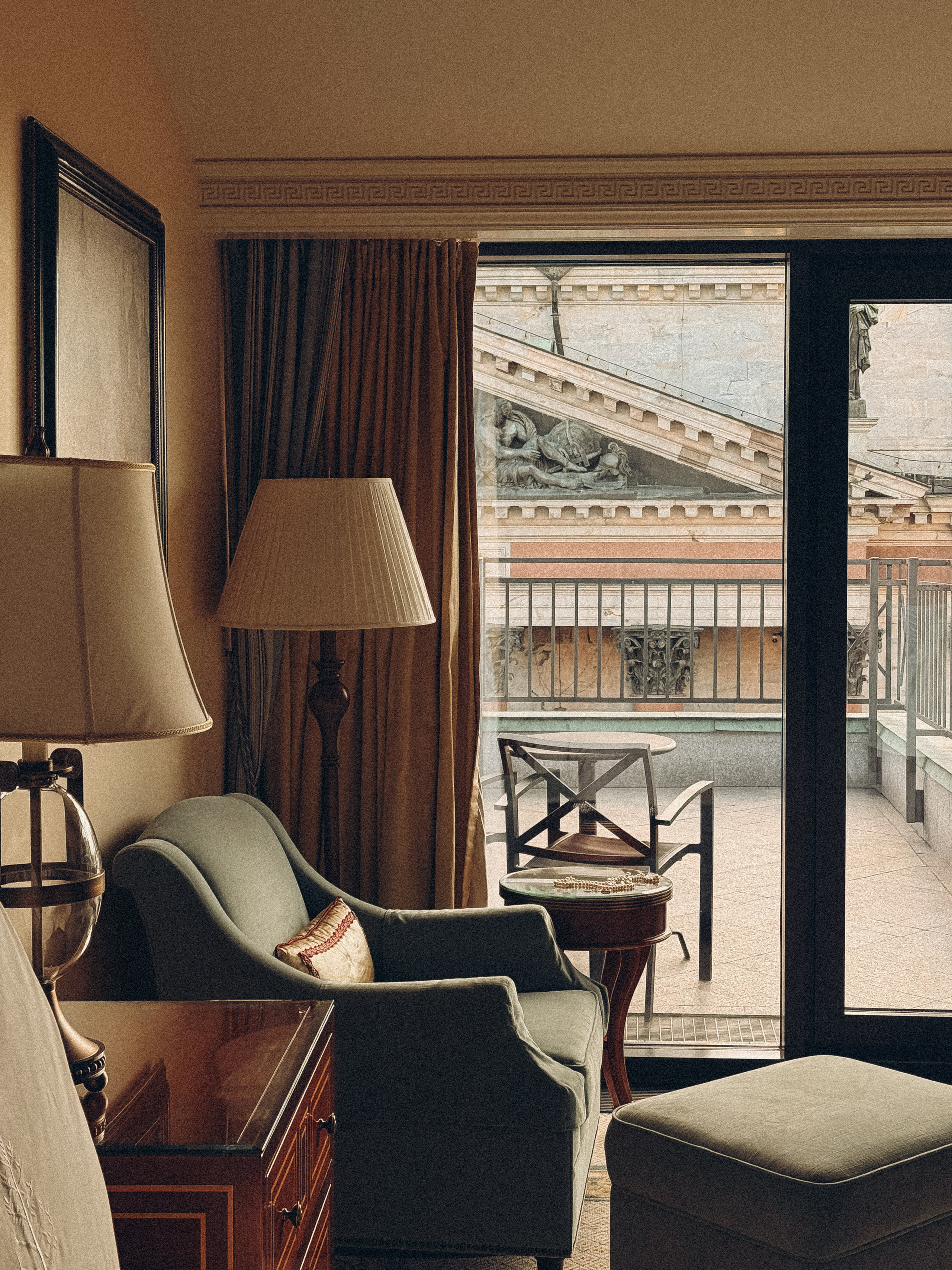 СВАДЕБНАЯ СЕРИЯ НСНЯТА НА ТЕЛЕФОН Four Seasons Lion Palace St. Petersburg 5*. Профессиональный фотограф, Санкт-Петербург — Виктория Богомолова