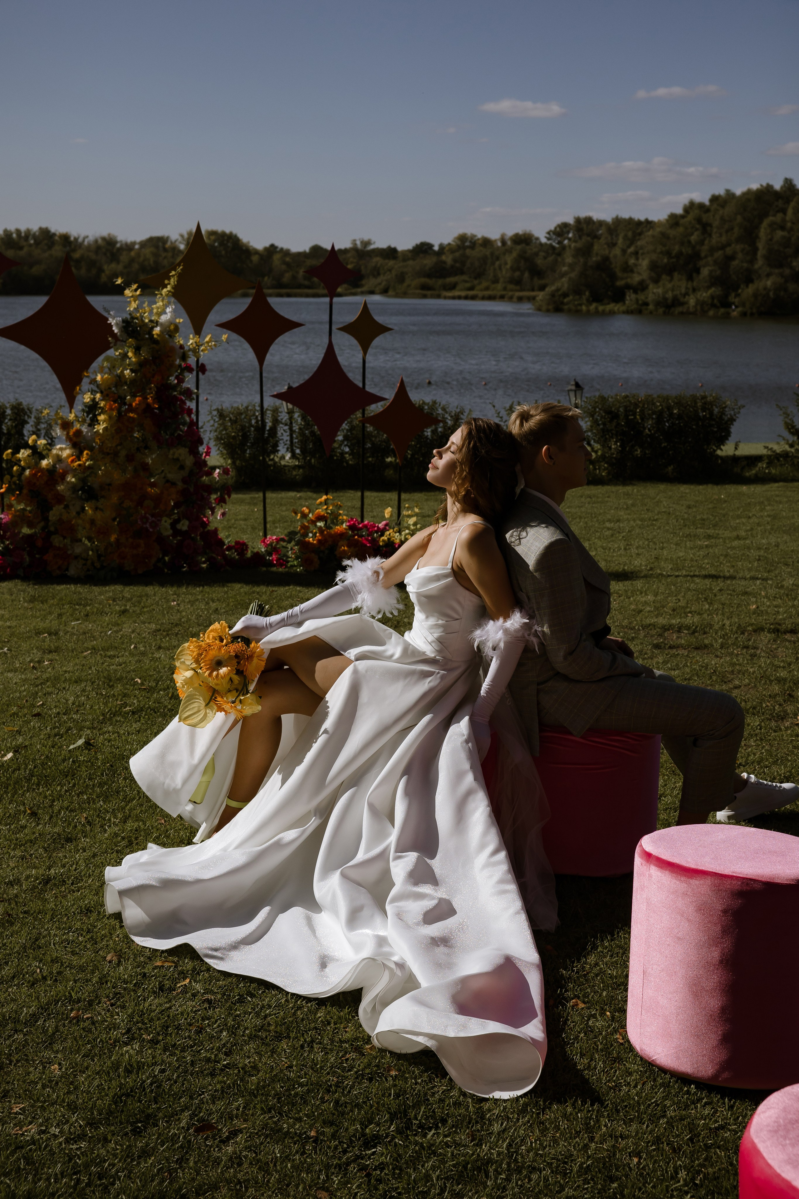 Яркая неоновая свадебная фотосессия в «Нет на карте». Свадебный и семейный фотограф в Самаре и Тольятти | Елена Топанцева