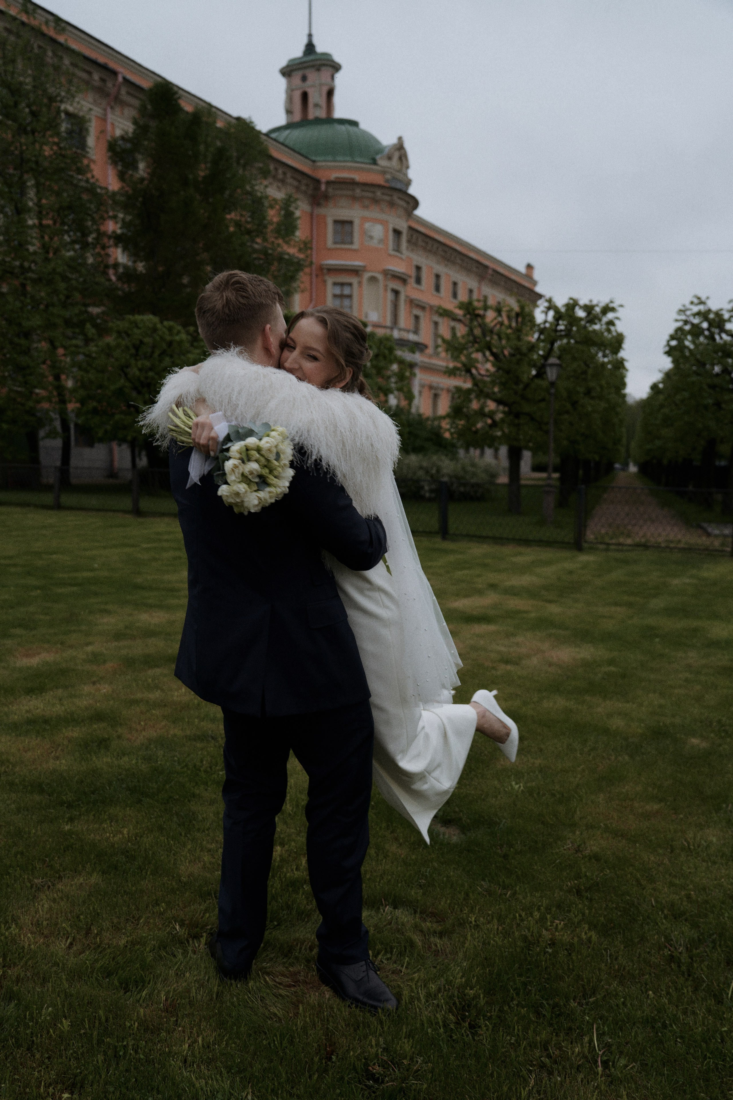 Кафе + Прогулка + ЗАГС. Фотограф / Санкт-Петербург / Галина Никонова