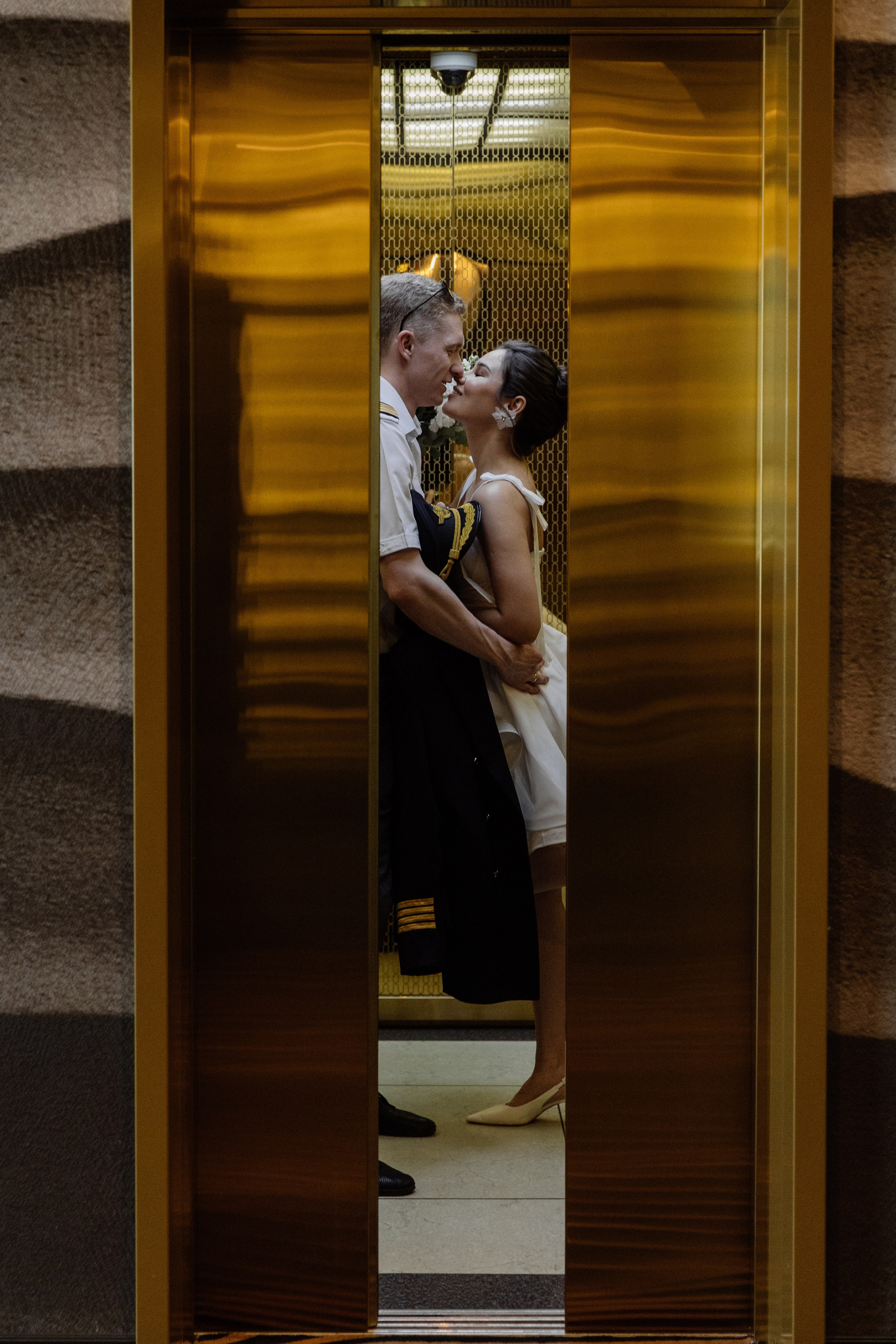 First of all, it's not the planes. Свадебный фотограф в Казани, РТ, РФ Миннуллин Динар