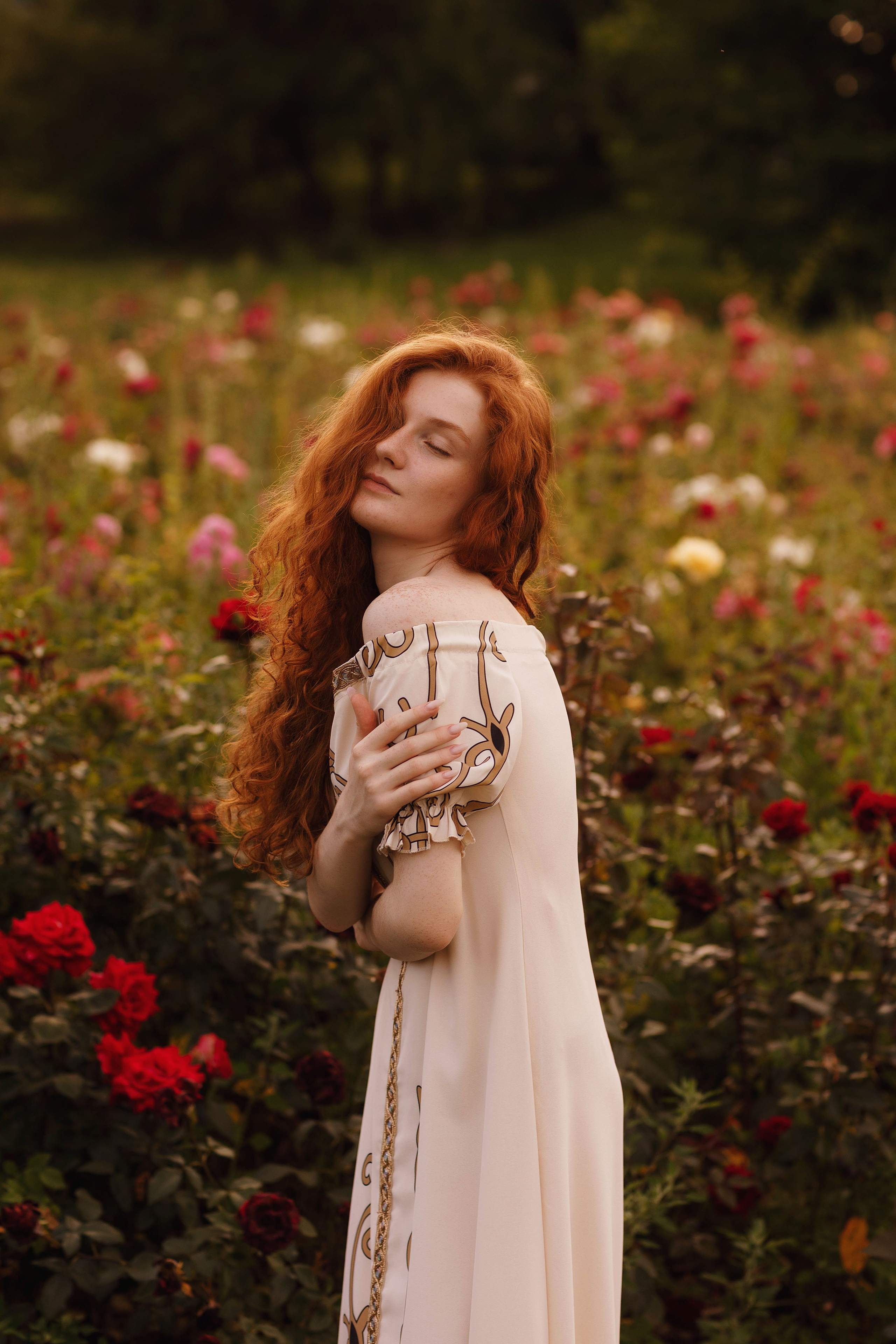 Фотосессия на заливе с Татой в платье от Ирины Павловой. Портретный и репортажный фотограф в Чебоксарах Андриян Чаркин