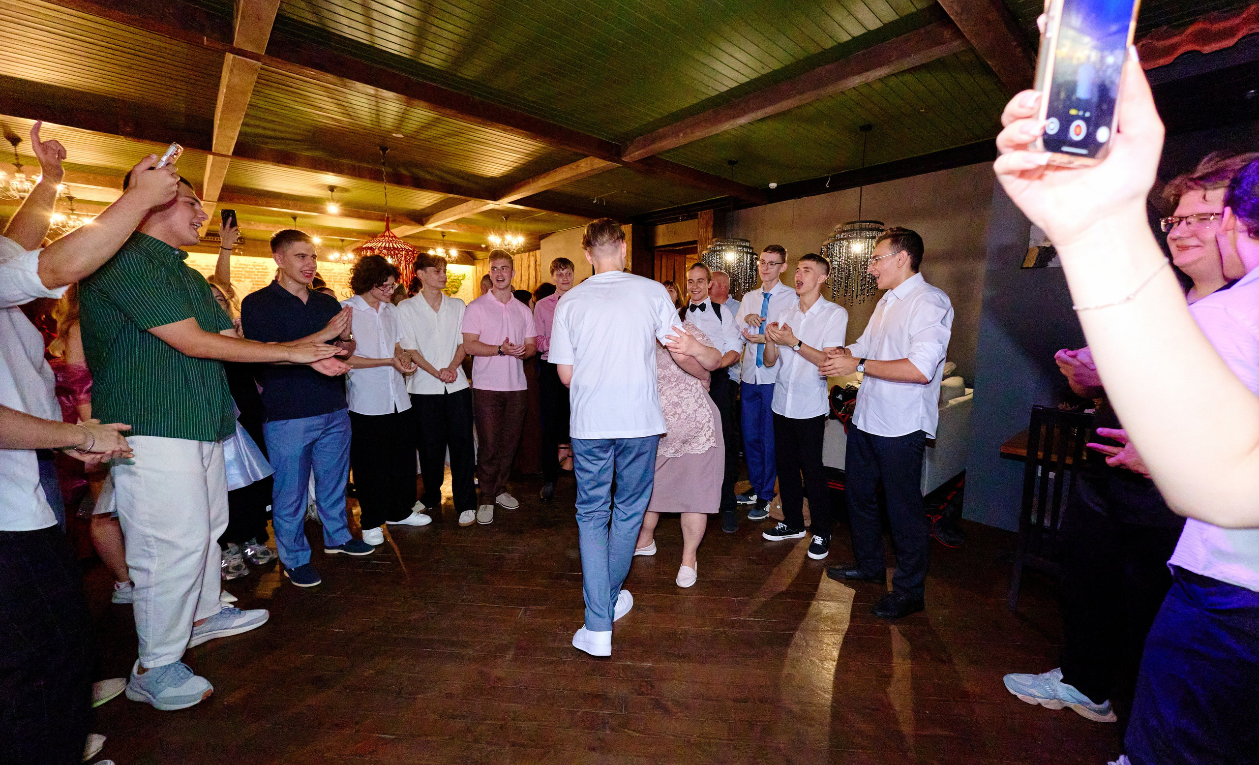 Выпускной 35 Сош. Фотограф Выпускные альбомы Таганрог Сергей Коробченко