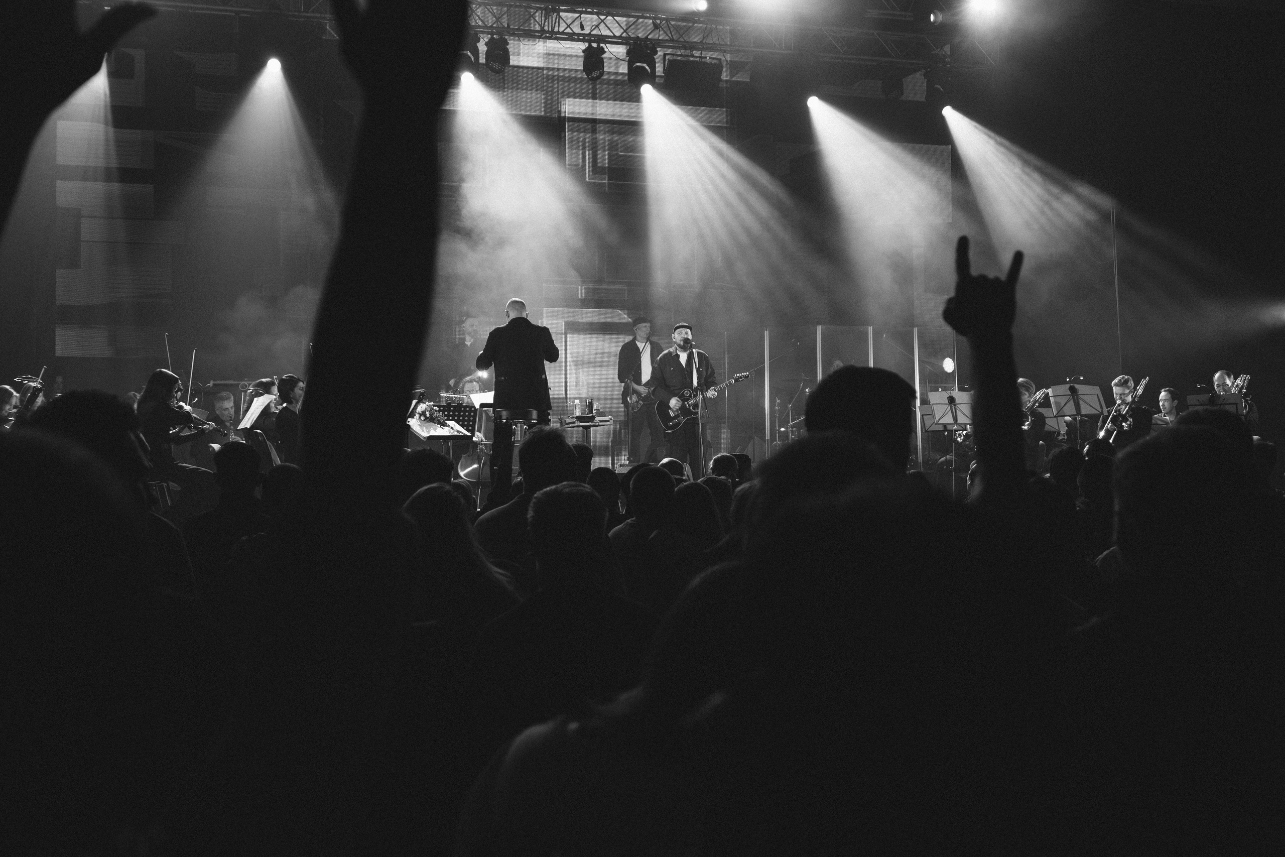 Сергей Бобунец в Красноярске 18.03.26. Фотограф Красноярск съемки лавстори, фотосессия в студии, портретная съемка, творческие фотосессии