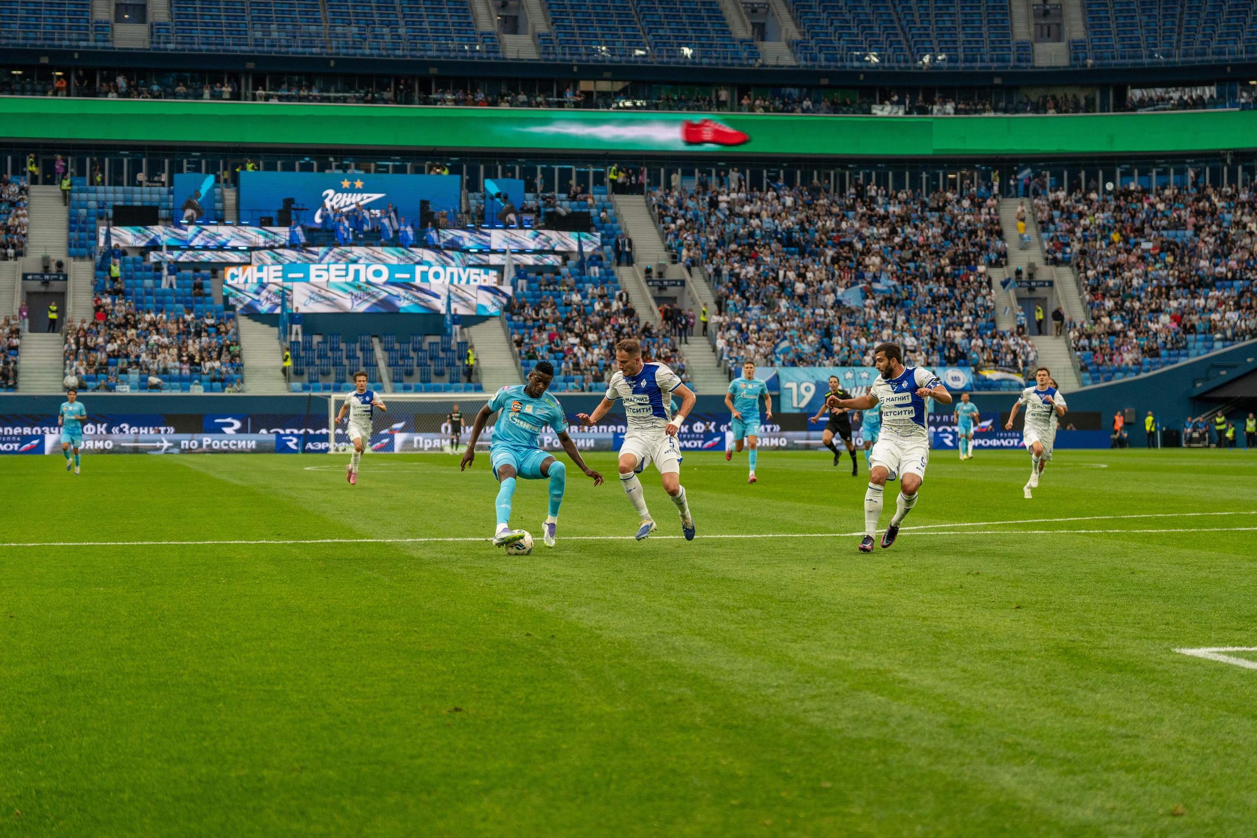 Футбольная атака «Зенита» против «Динамо» – спортивный фотограф Санкт-Петербург