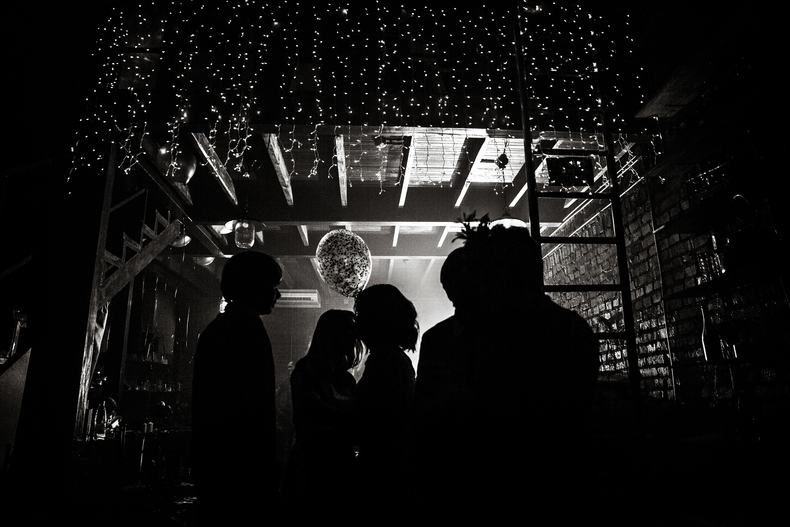 Влади и Кира. Свадебные фотосессии в Москве. Фотограф Сергей Ржевский