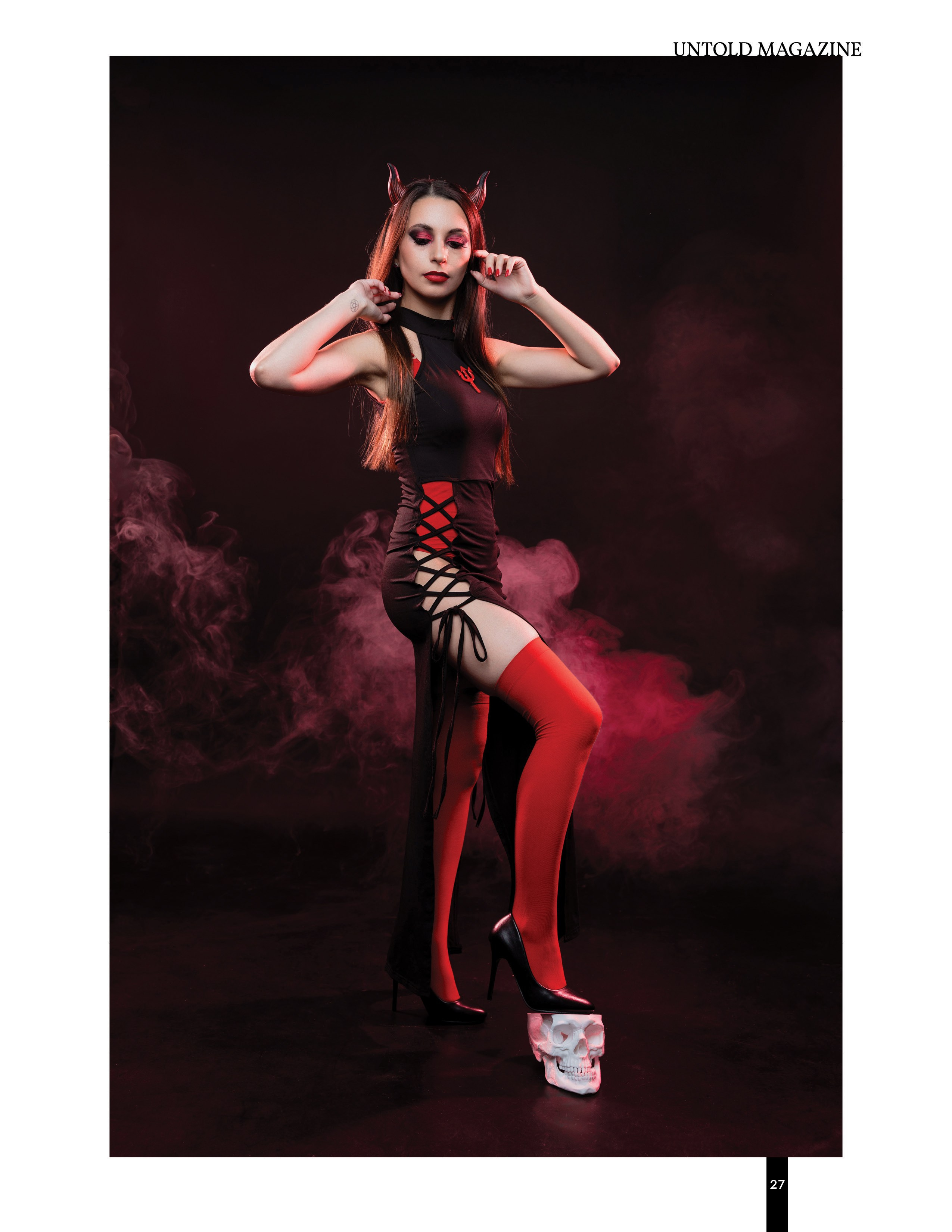 UNTOLD HOLIDAY ISSUE. Фотограф в Омске Елизавета Кириллова