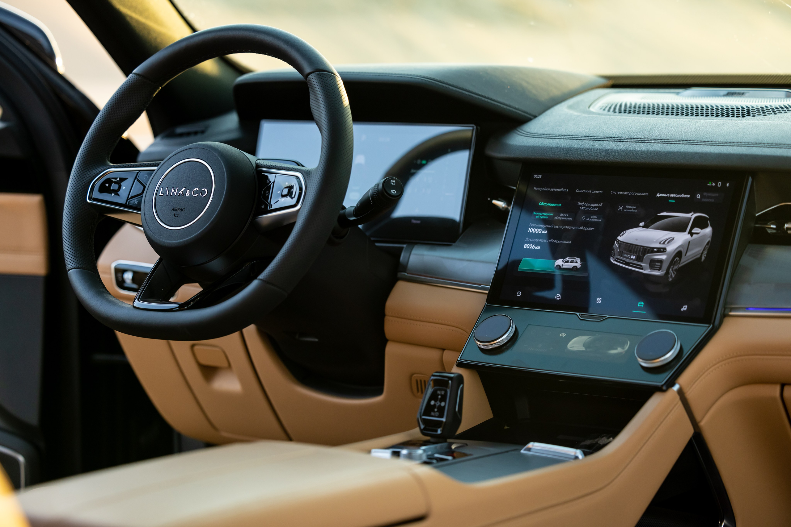 Тест-драйв LYNK & CO. Кристина Шнайдер репортажный фотограф Алматы