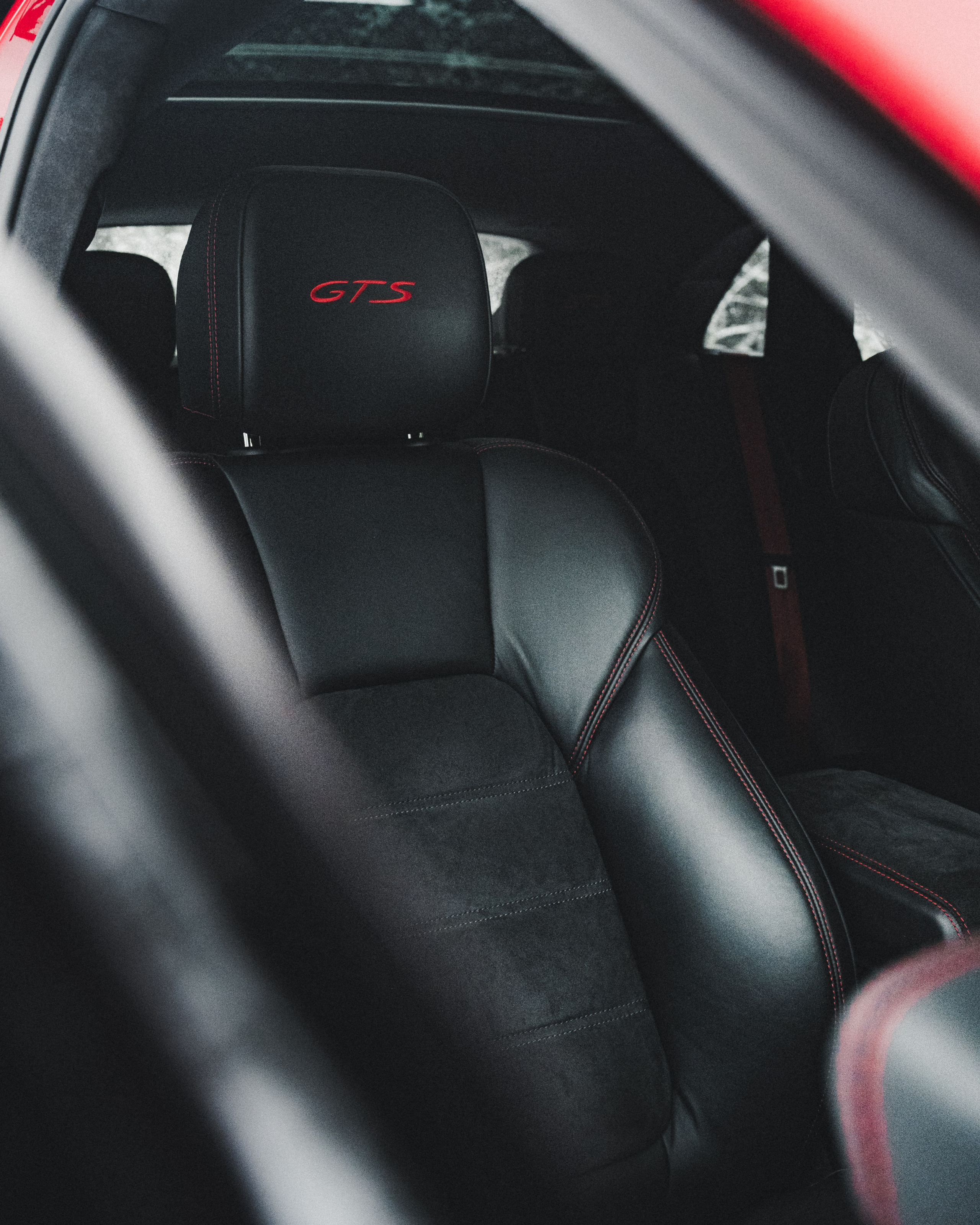 Автомобильная фотосессия Porsche Macan GTS. Фотограф Илья К. в Москве