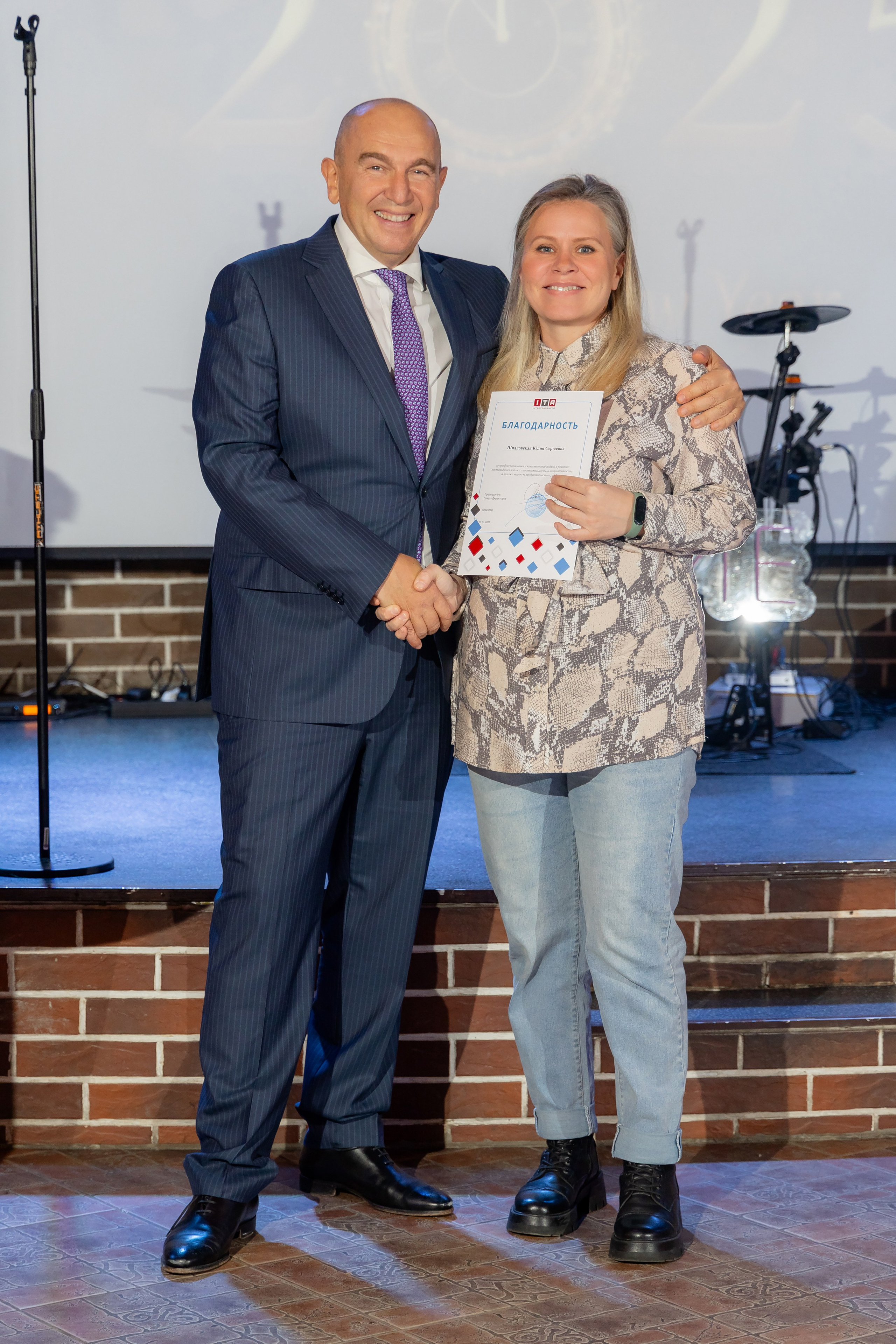 Корпоративная новогодняя съемка для логистической компании ИТА. Свадебный фотограф в Минске/Беларуси Сергей Спиридонов