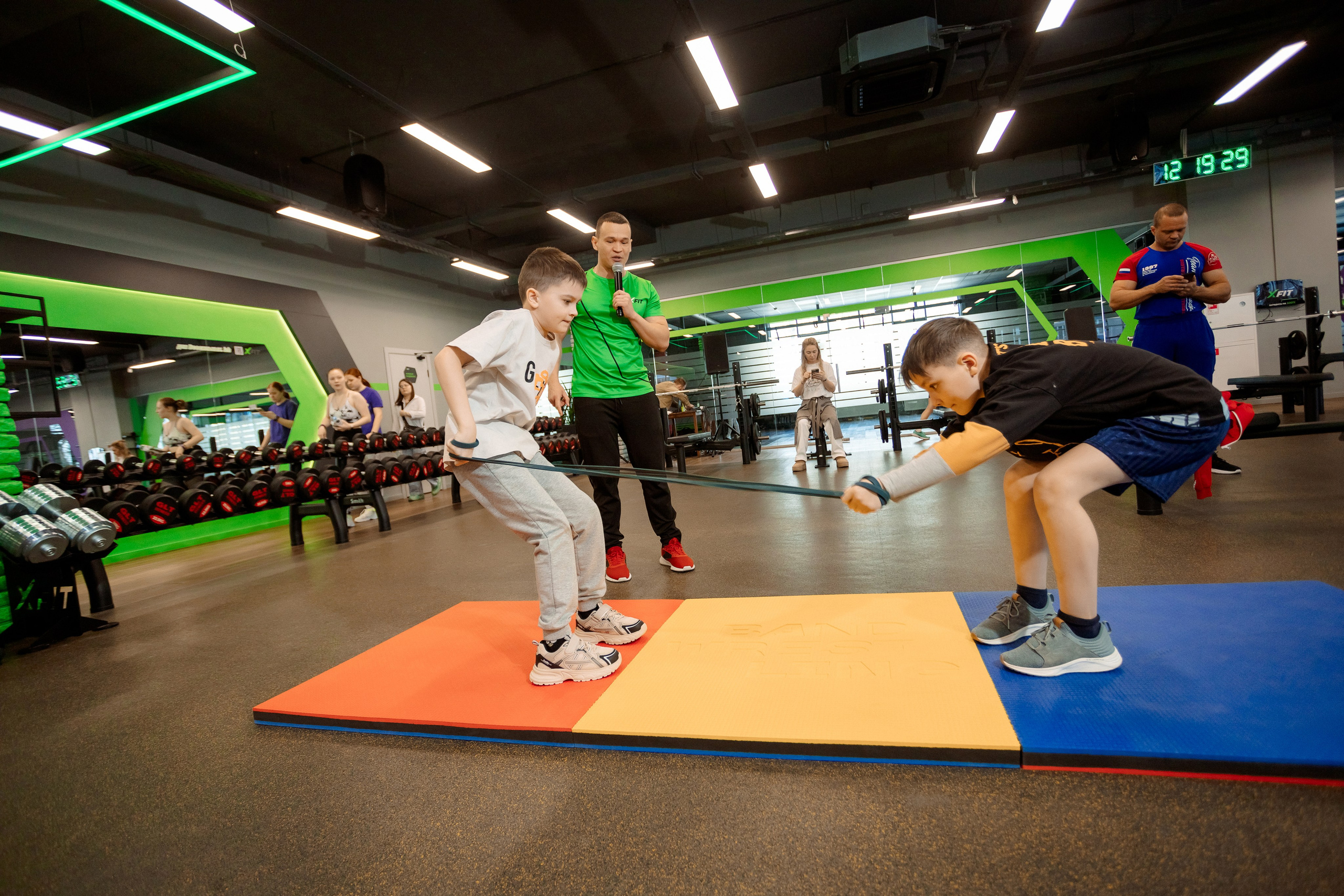 РЕПОРТАЖ: ФИТНЕСС-КЛУБ X-FIT. Профессиональный фотограф в Ижевске Леша Петров