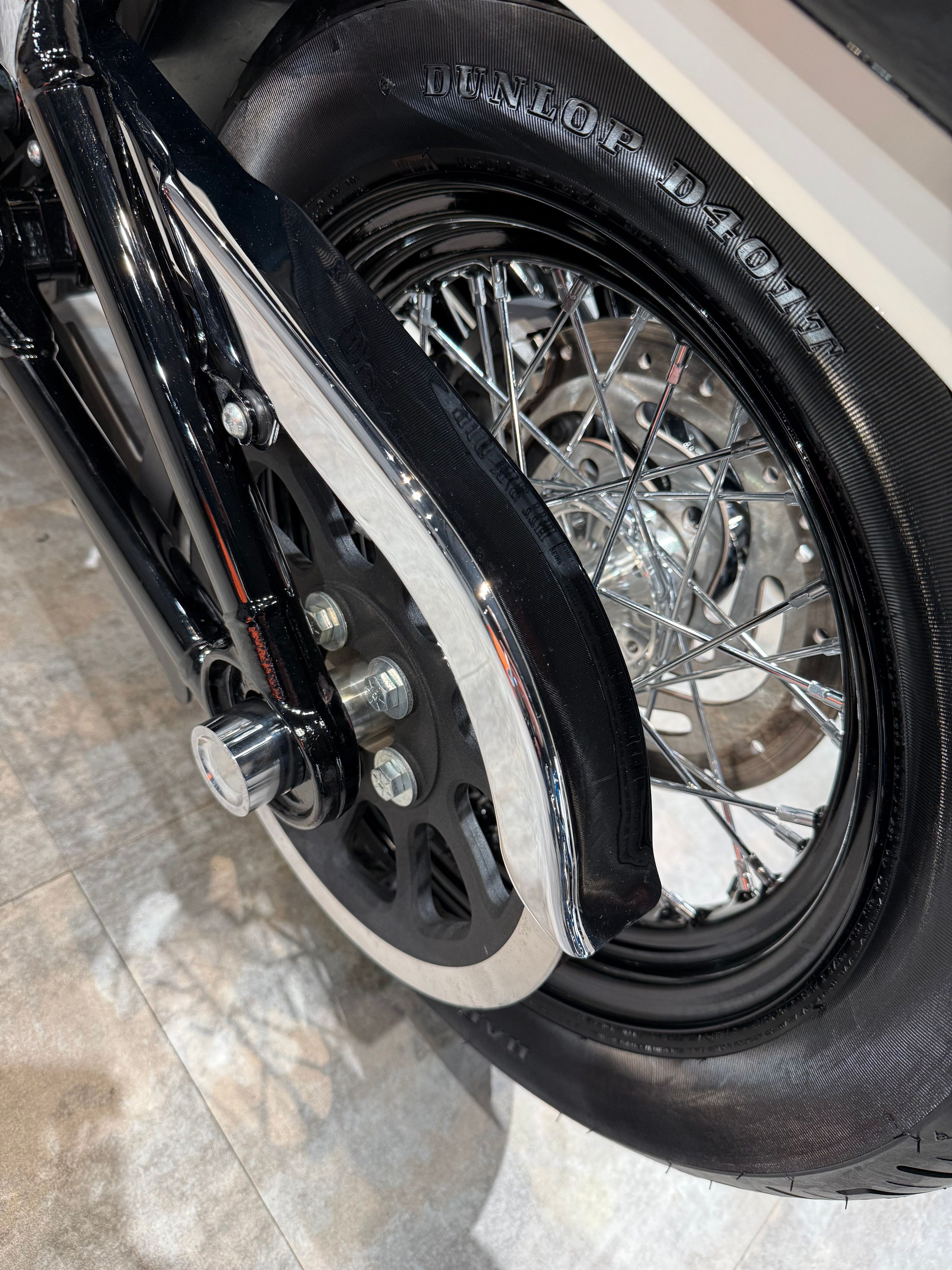 114 Heritage NEW (Billiard Blue & White). Hello Davidson, Москва. Только хорошие мотоциклы…