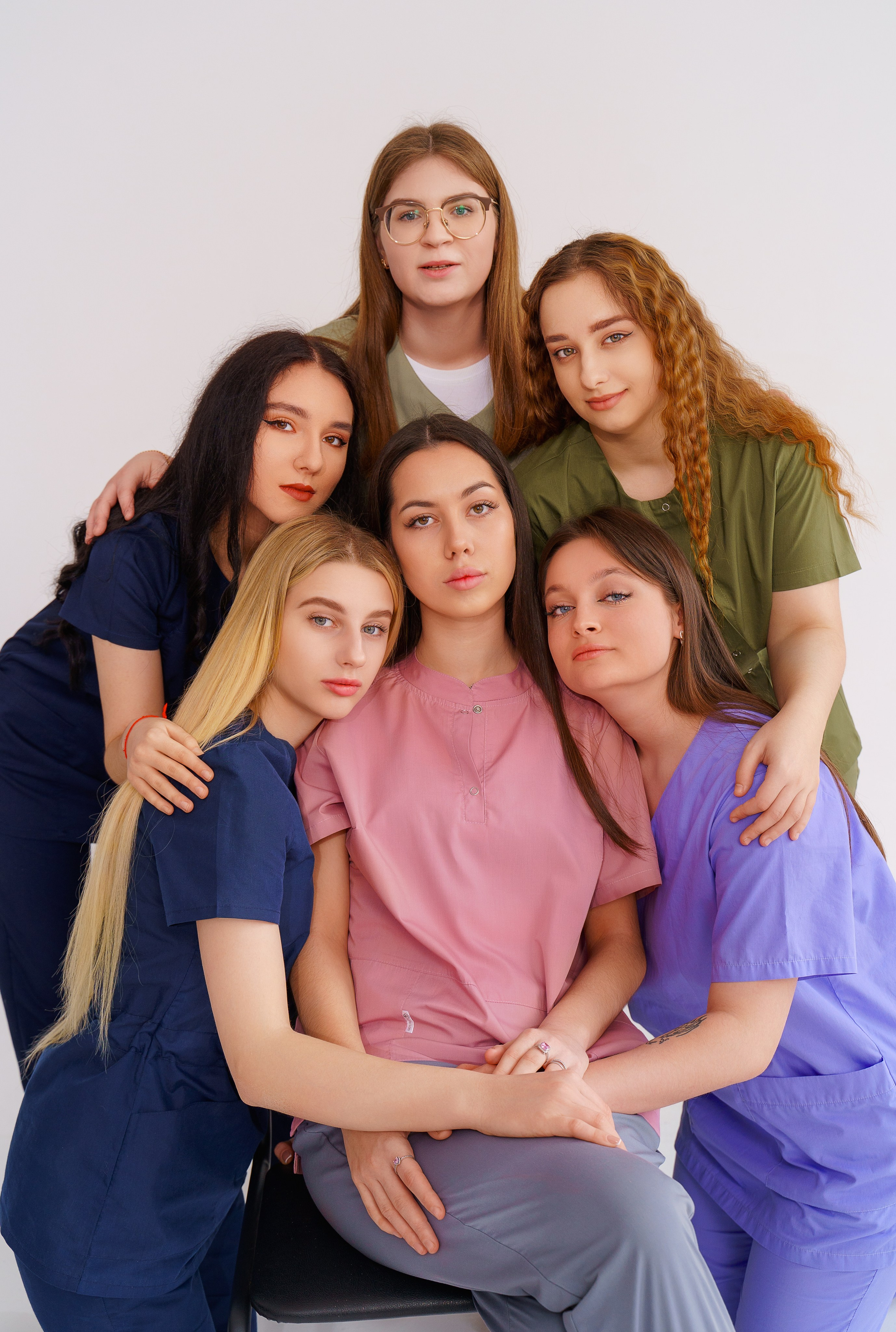 Медколледж. Стильные выпускные альбомы и индивидуальные фотосессии в Таганроге