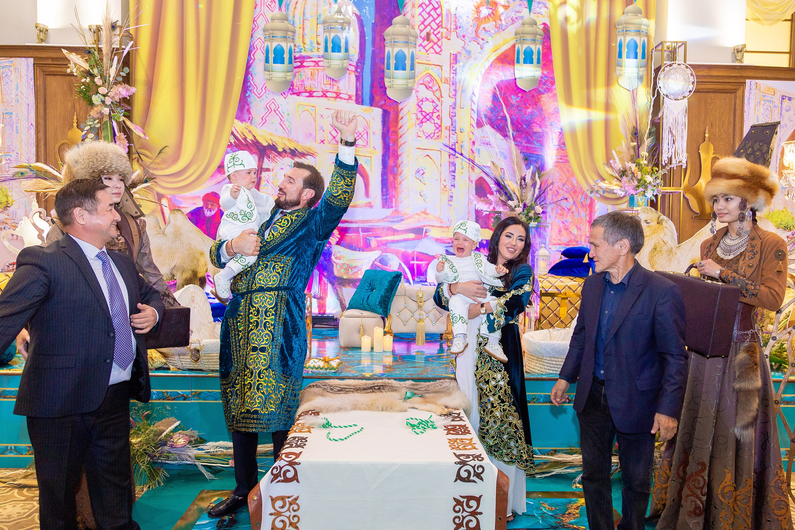 Лео и Давид годик. Свадебный фотограф в Алматы Айгерим Верба