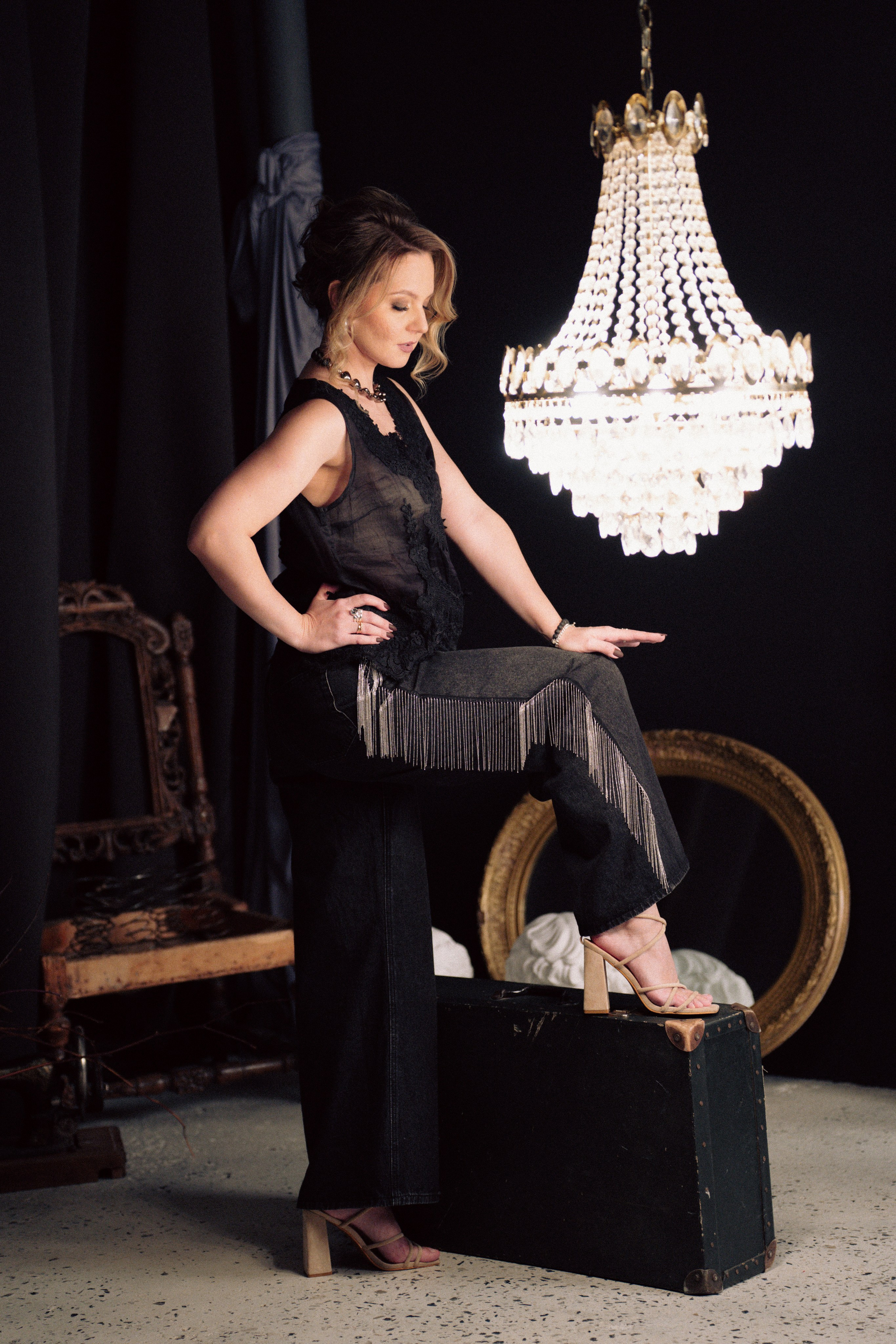 НОВОГОДНЯЯ ФОТОСЕСИИЯ В СТУДИИ ДЛЯ ДЕВУШКИ И ПРОГУЛКА ПО ЧЕРНЫШЕВСКОЙ. Профессиональный фотограф, Санкт-Петербург — Виктория Богомолова