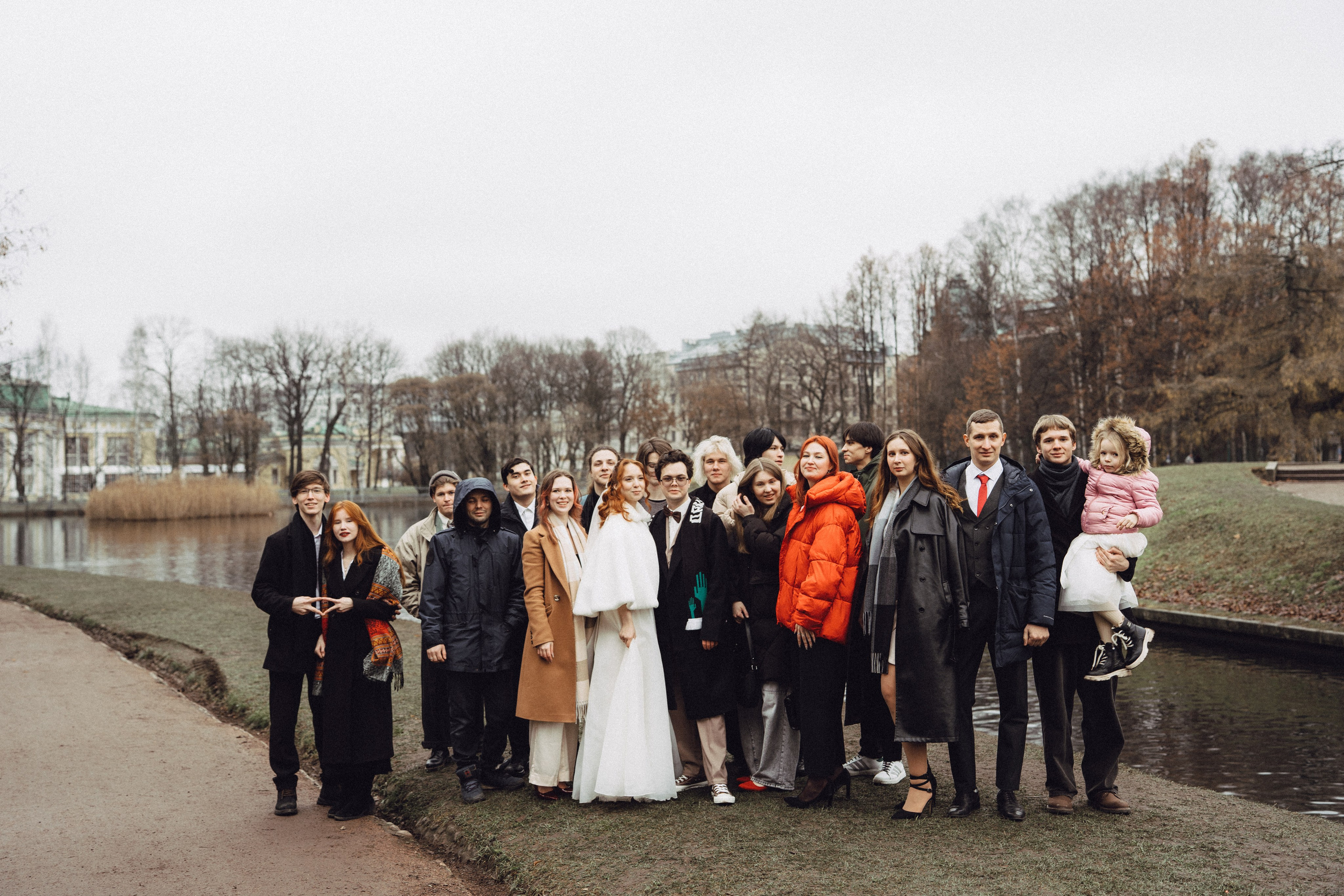СВАДЕБНАЯ СЬЕМКА ВО ВТОРОМ ДВОРЦЕ С ГОСТЯМИ И ПРОГУЛКА В ТАВРИЧЕСКОМ САДУ. Профессиональный фотограф, Санкт-Петербург — Виктория Богомолова