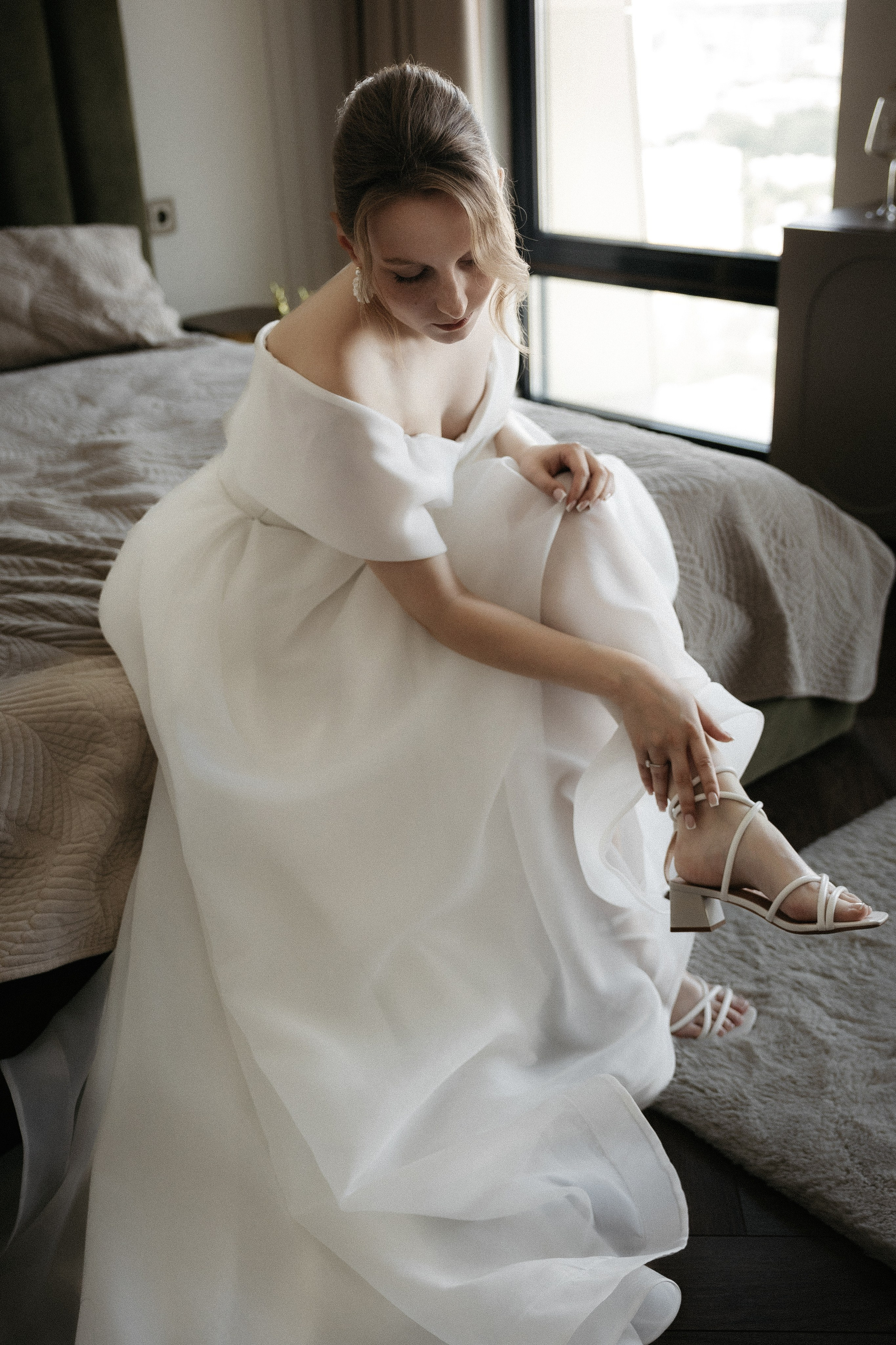 Утро невесты и свадебная фотосессия на теплоходе по Москве-реке