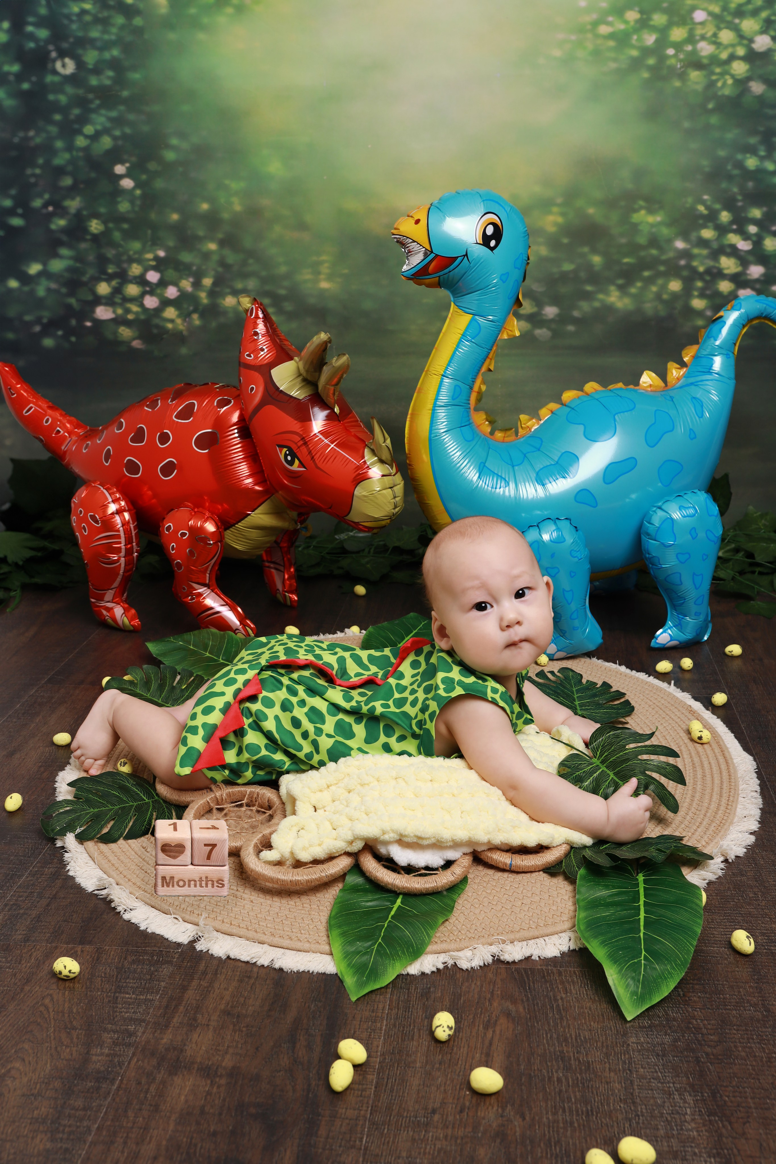 Мой первый годик. Фотограф беременности, новорожденных и детей до года в Астане