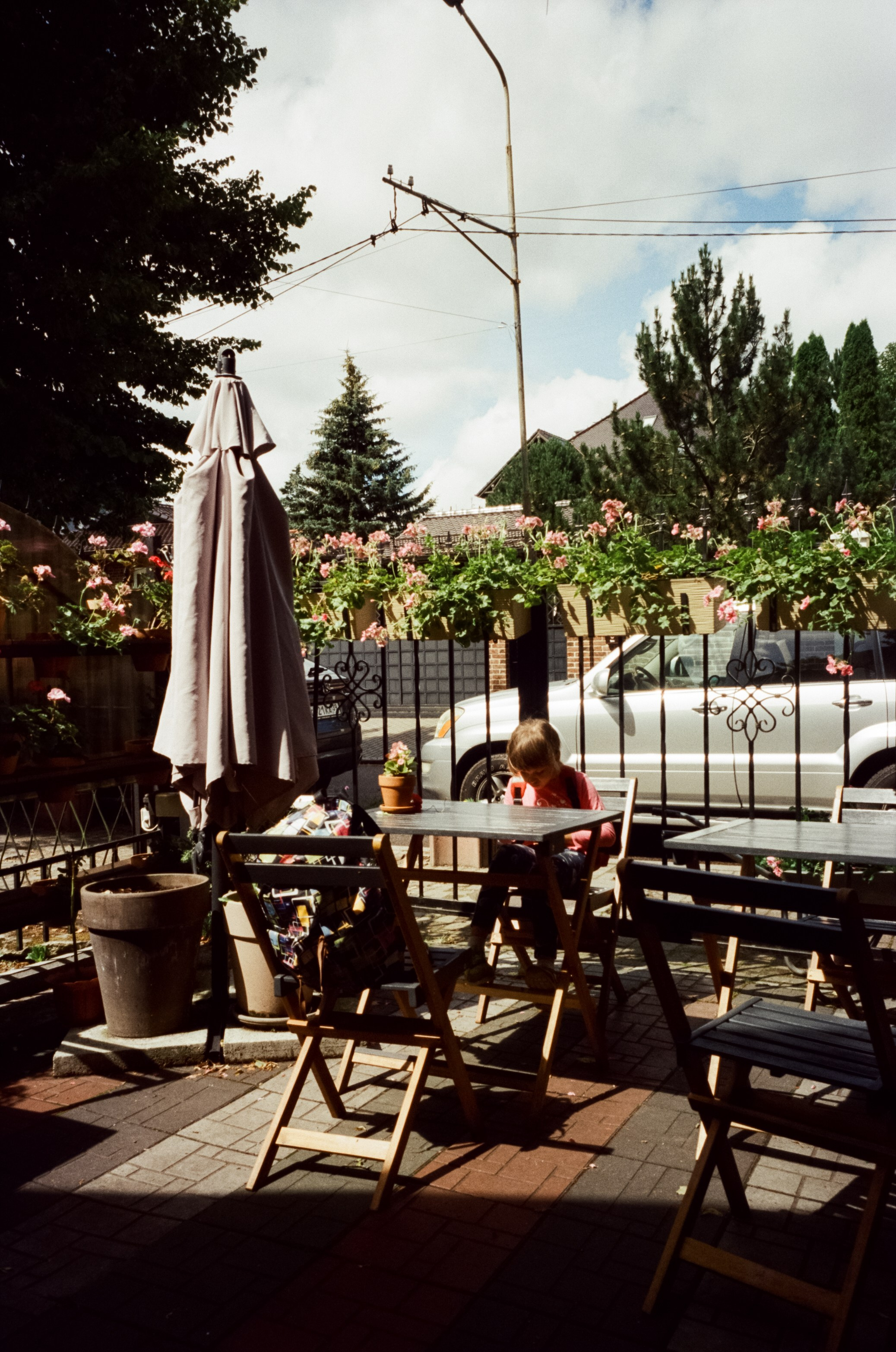 Район Амалиенау и кафе Amalienau Breakfast в Калининграде. Фотограф-документалист Мария Осокина