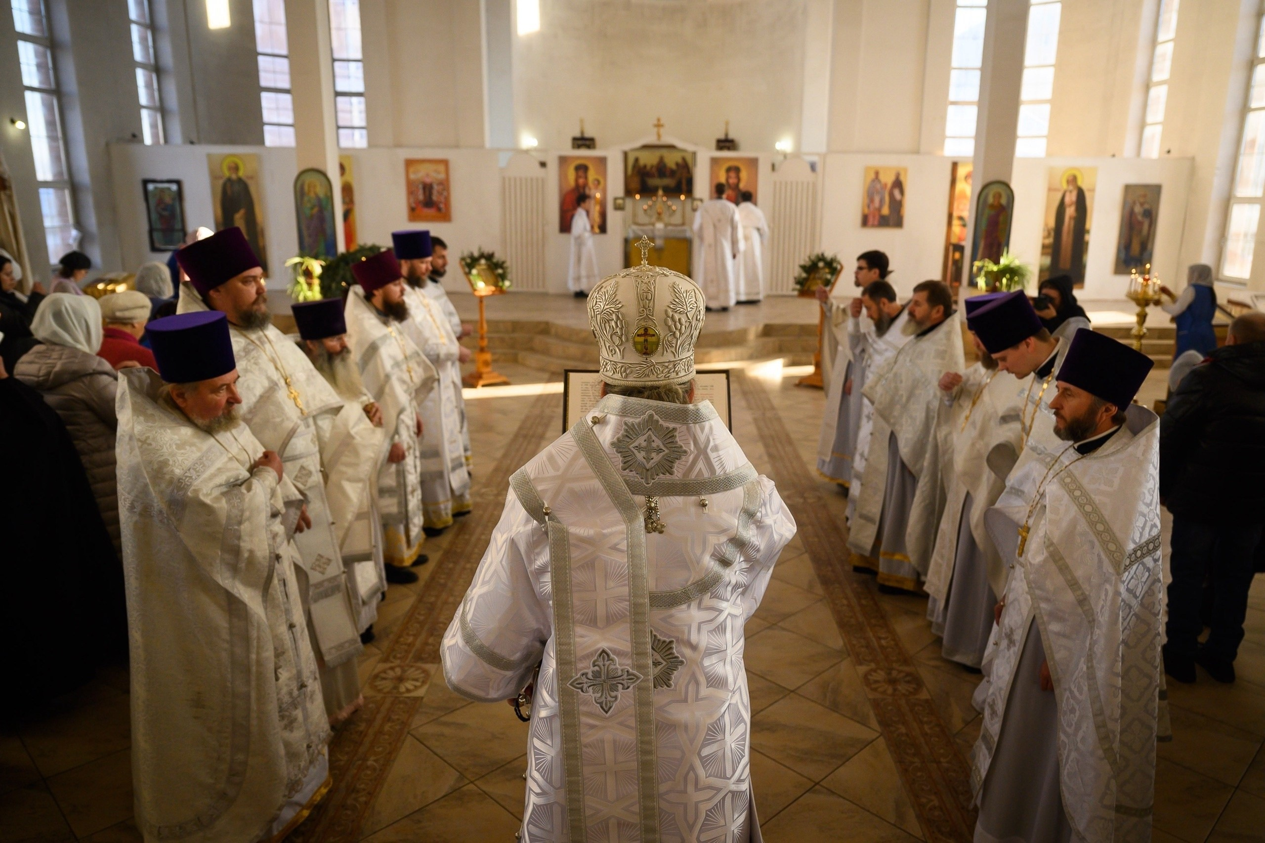 Антон и Татьяна Денисенко — В храме