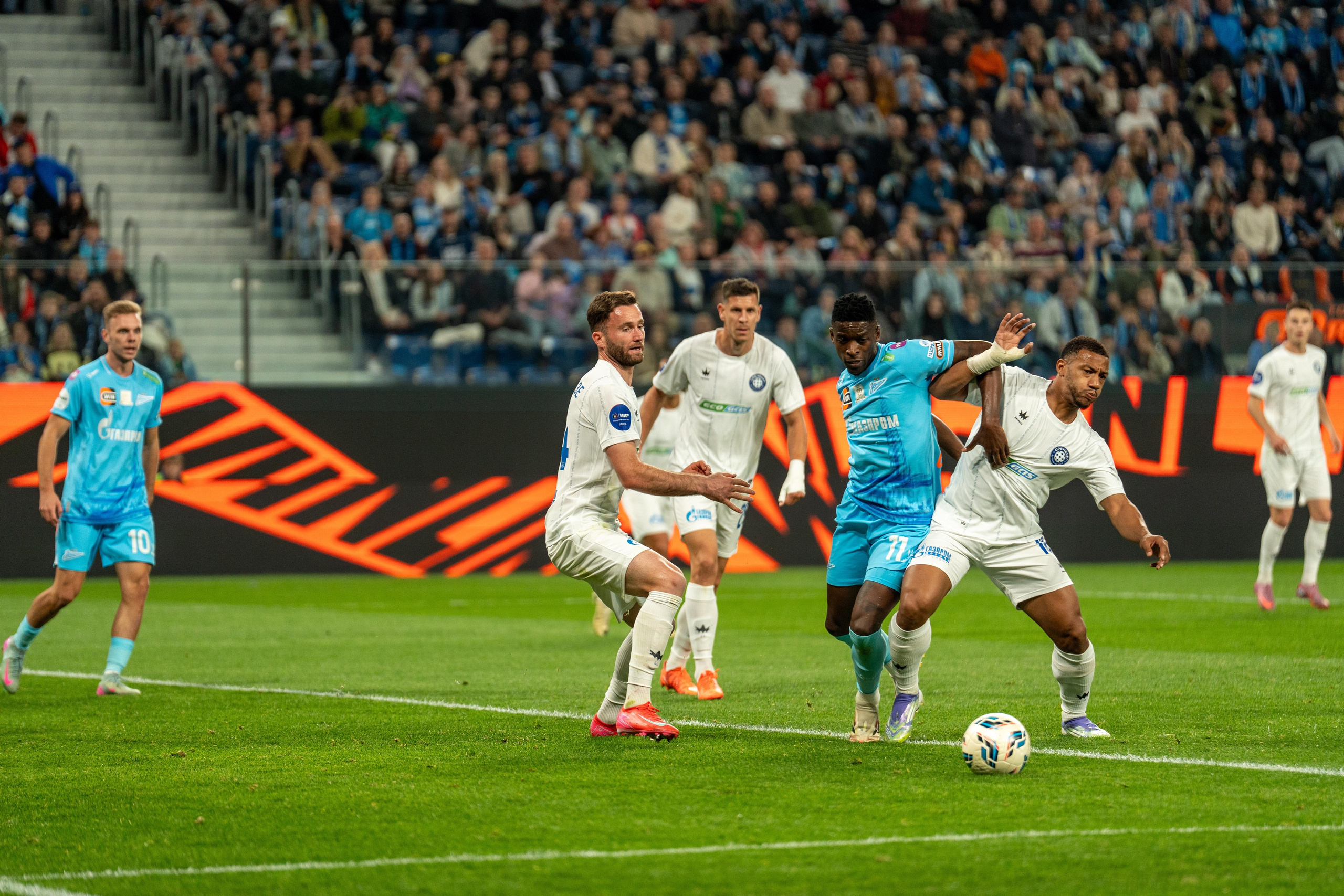 Эпичный кадр матча Зенит — Оренбург на Газпром Арене от спортивного фотографа Санкт-Петербург