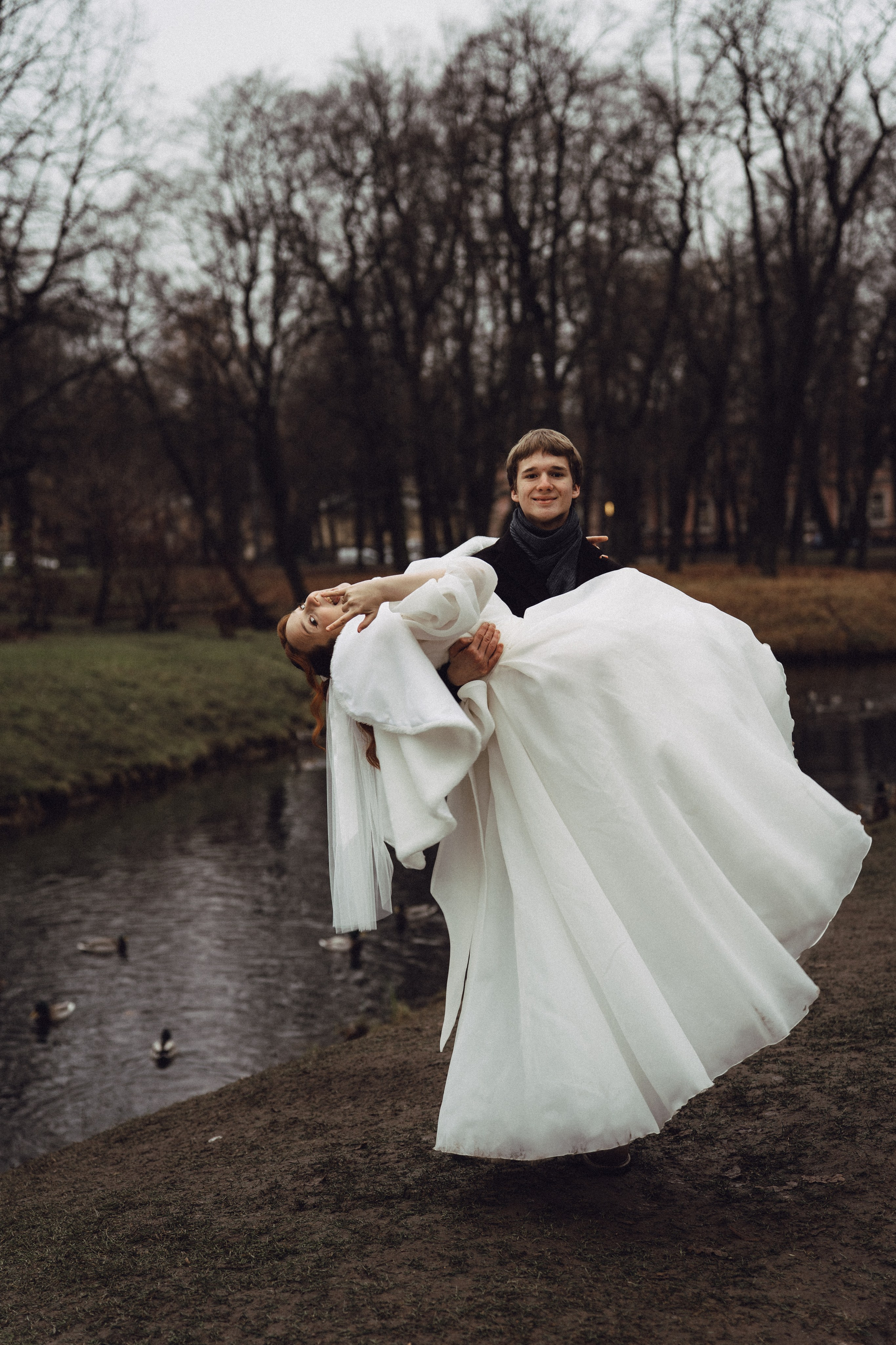 СВАДЕБНАЯ СЬЕМКА ВО ВТОРОМ ДВОРЦЕ С ГОСТЯМИ И ПРОГУЛКА В ТАВРИЧЕСКОМ САДУ. Профессиональный фотограф, Санкт-Петербург — Виктория Богомолова