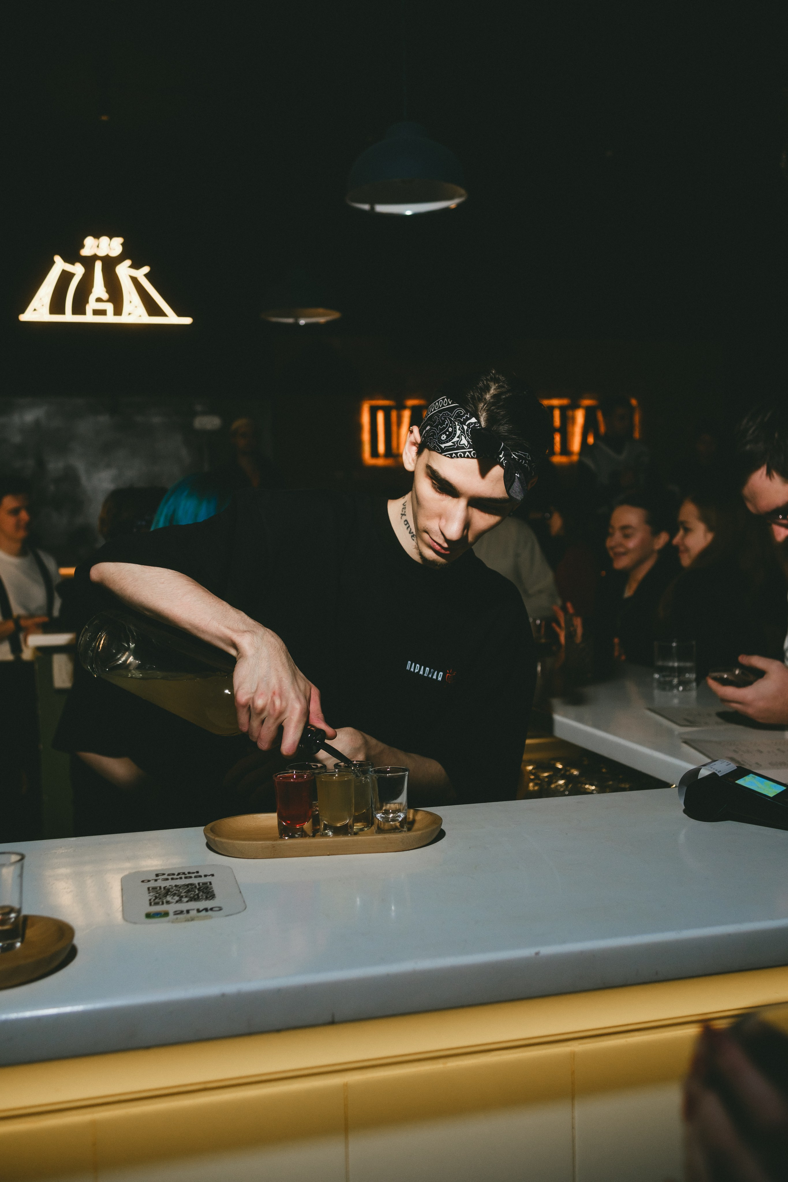 Бар «Парадная» / 7.12. Фотограф в Тюмени Кирилл Марфин