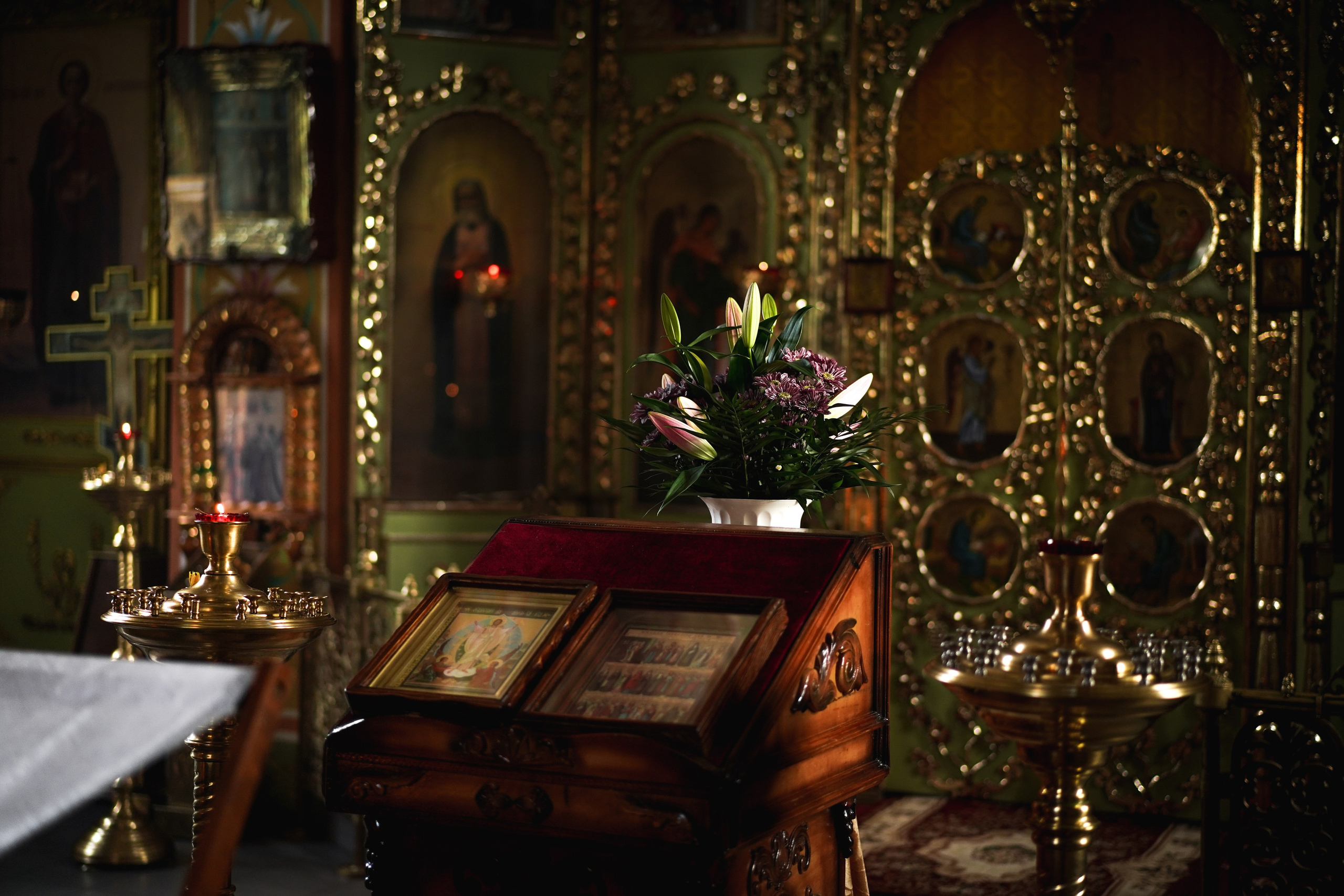 Венчание в Троицком храме. Свадебный фотограф в Ростове-на-Дону. Таинство Крещения и Венчания, семейные фотосессии. Алёна Чёботова