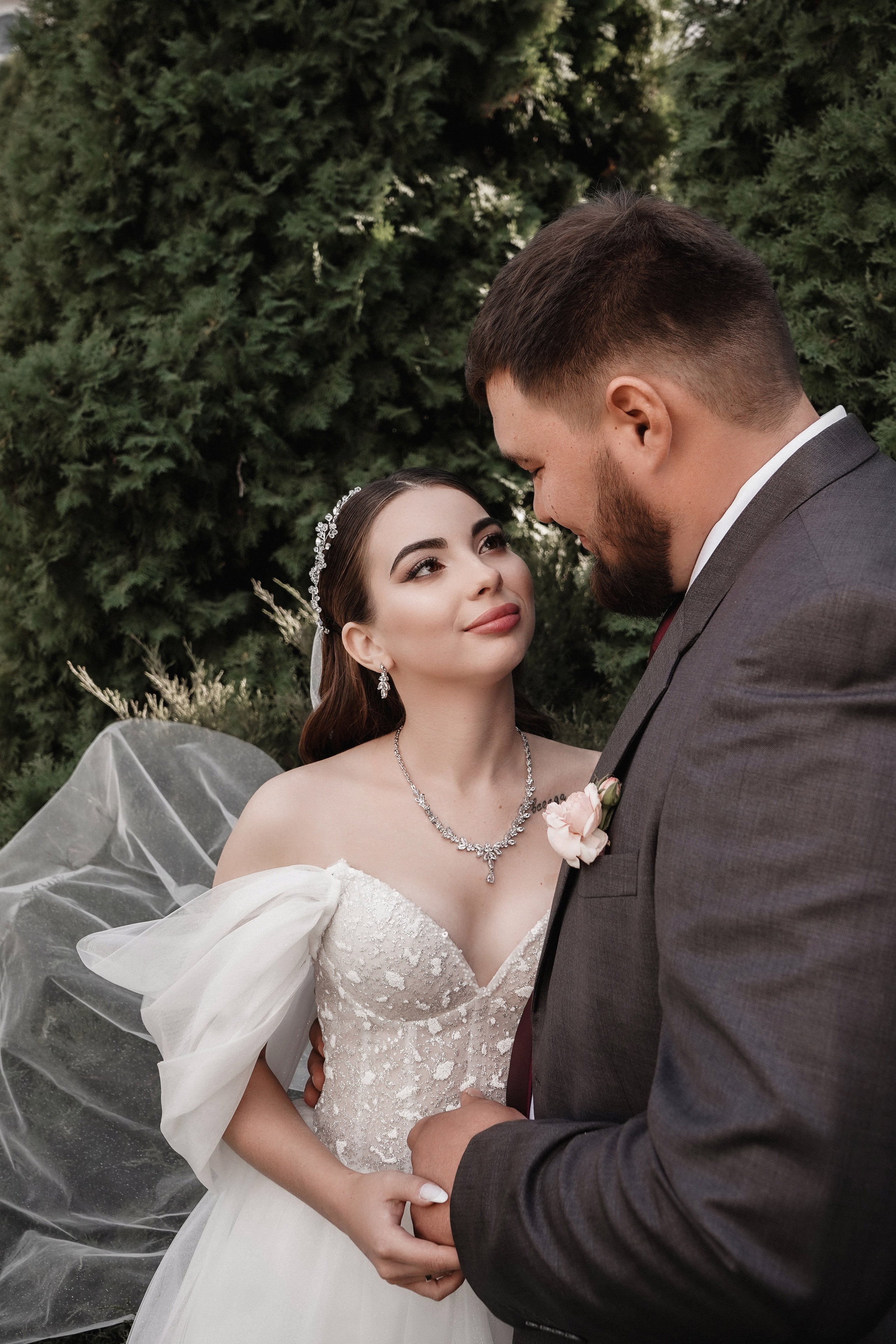 Свадебная фотосессия в Новочеркасске. Александровский парк и Вознесенский войсковой всеказачий собор. Андрей и Елена. Свадебный фотограф в Ростове-на-Дону. Таинство Крещения и Венчания, семейные фотосессии. Алёна Чёботова