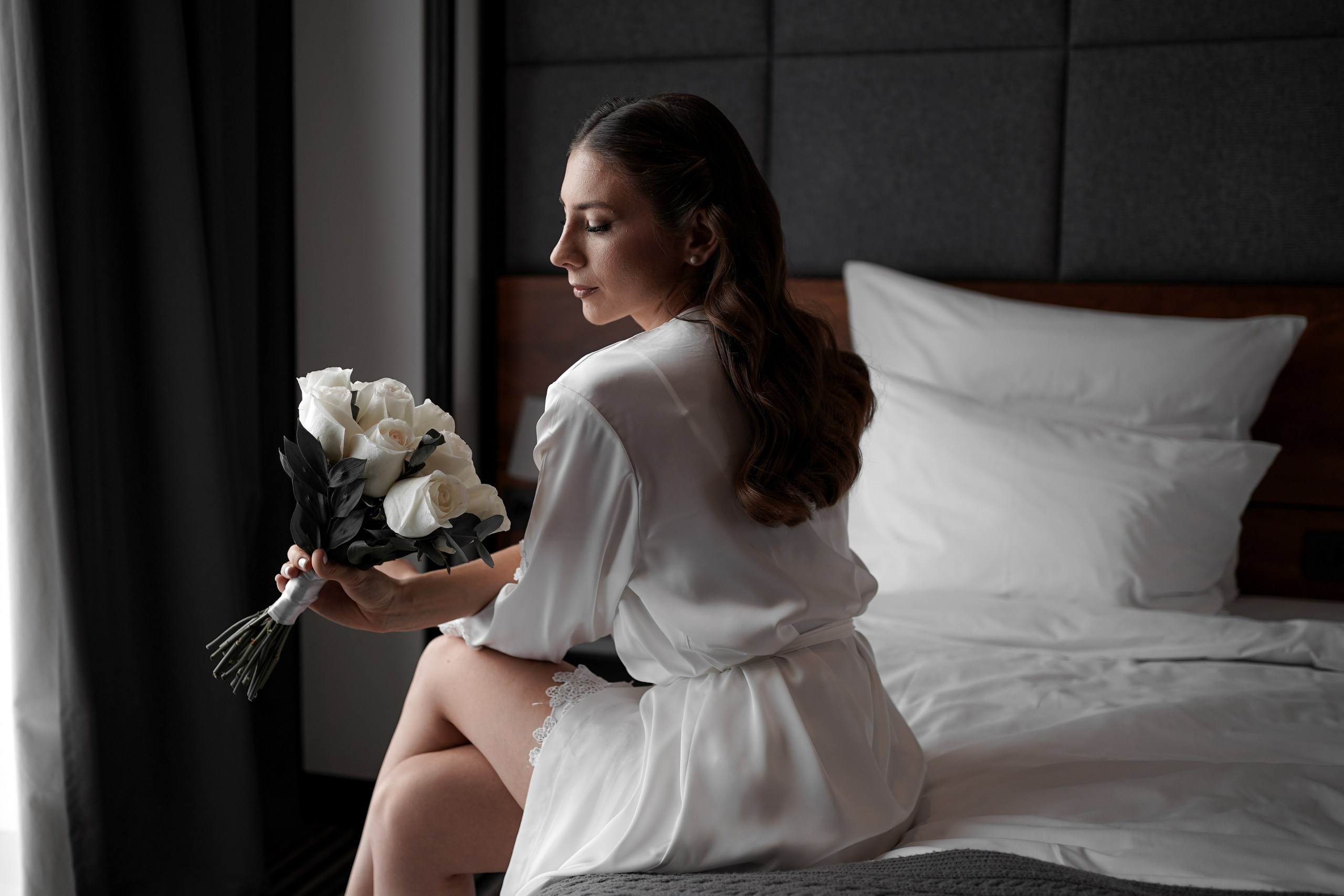 Виктория и Тарон в отеле Арка. Свадебный фотограф Ростов-на-Дону. Свадебный фотограф в Ростове-на-Дону. Таинство Крещения и Венчания, семейные фотосессии. Алёна Чёботова