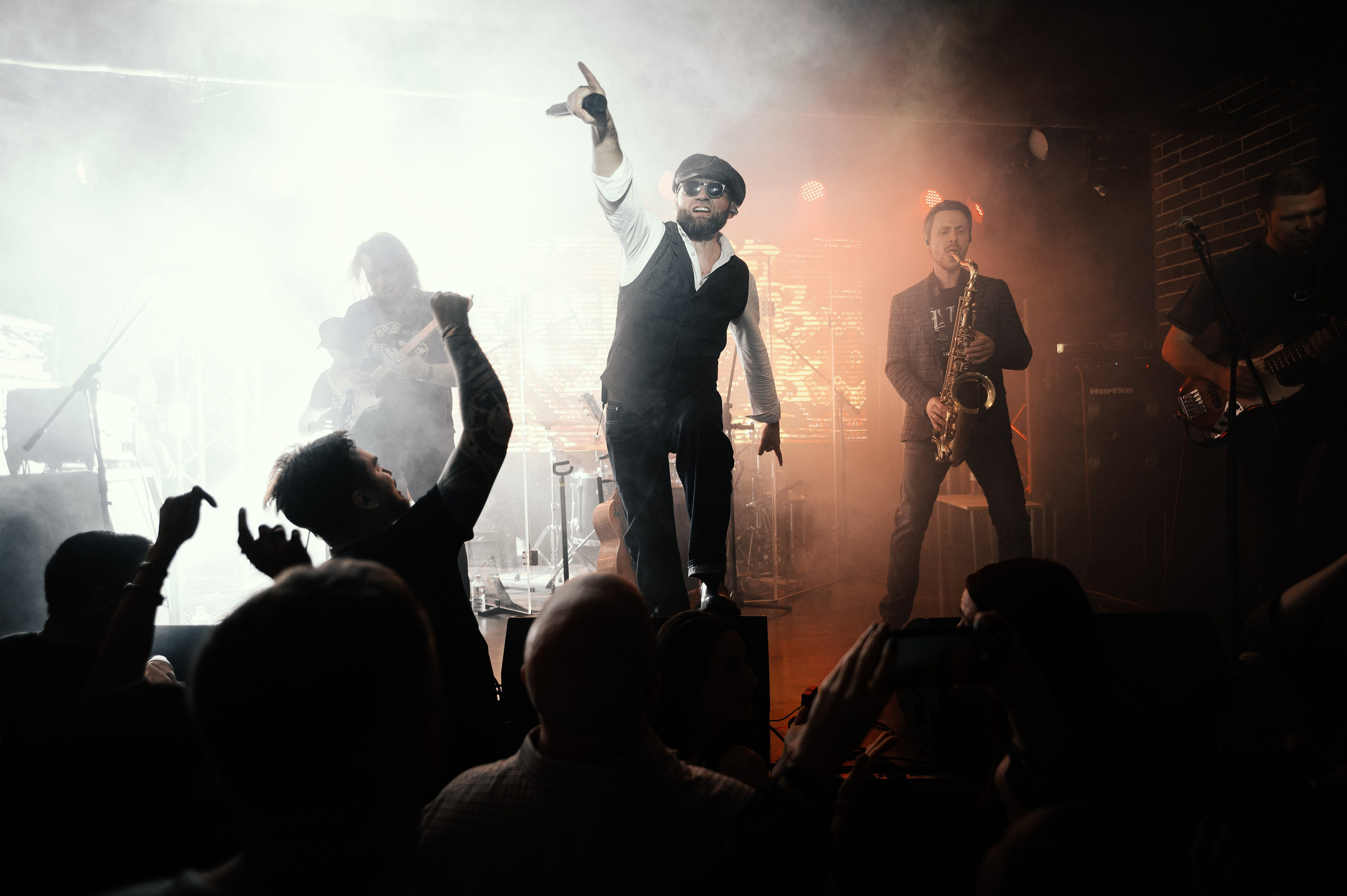 Рекорд Оркестр. Большой Рок Бар. Профессиональная фотосессия в Краснодаре | Фотограф Денис Труфанов