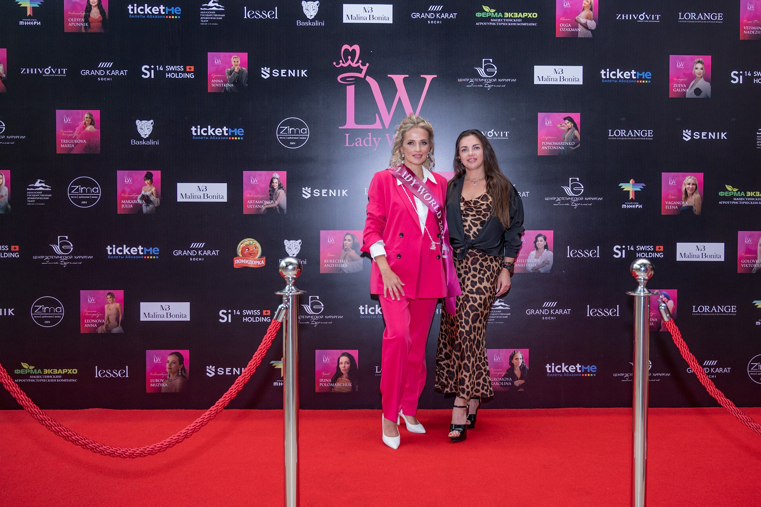 Церемония открытия Конкурса красоты «LADY WORLD» 2024. Фотографирую счастливых людей в Сочи