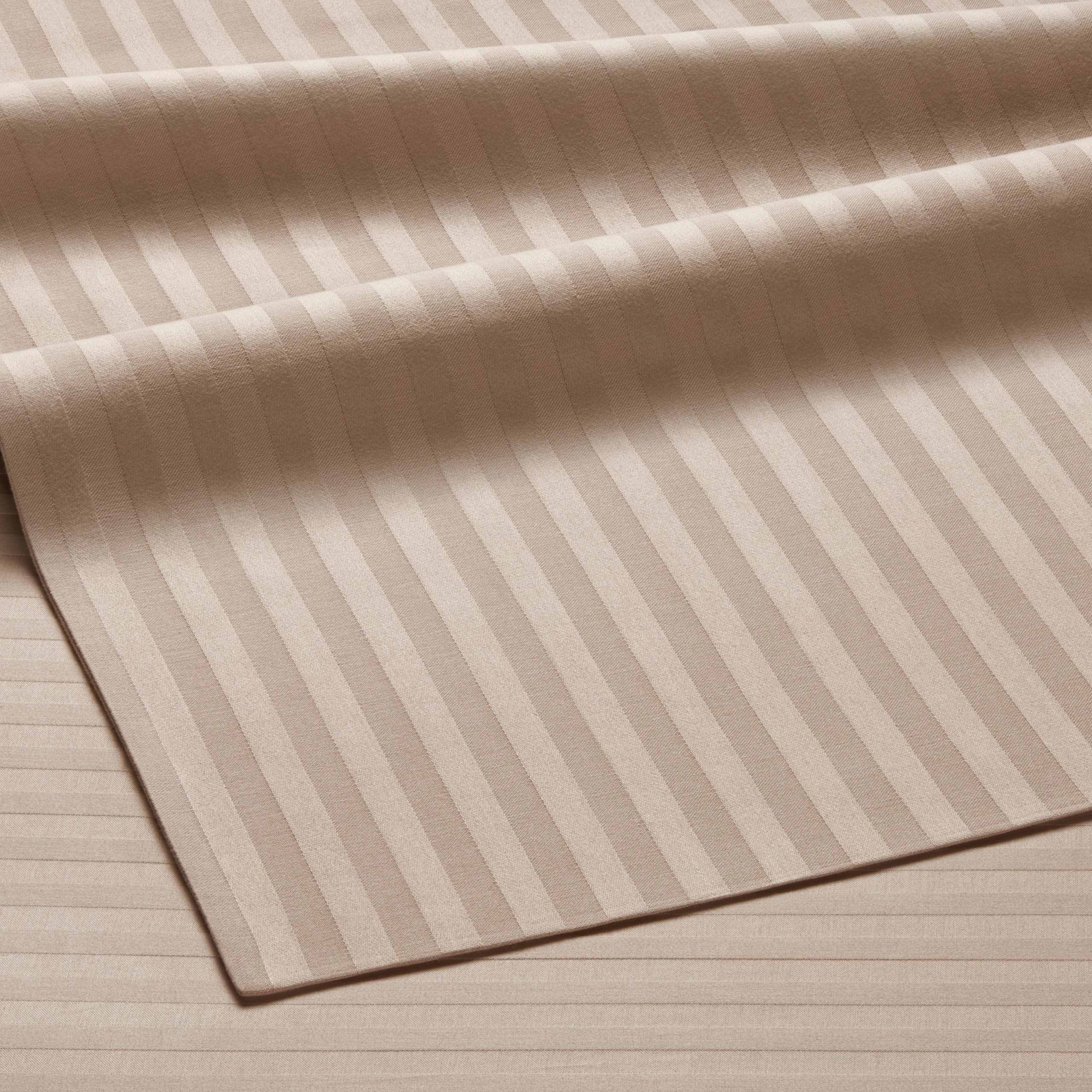 Постельное белье Pragma (страйп). Олег Дмитриев